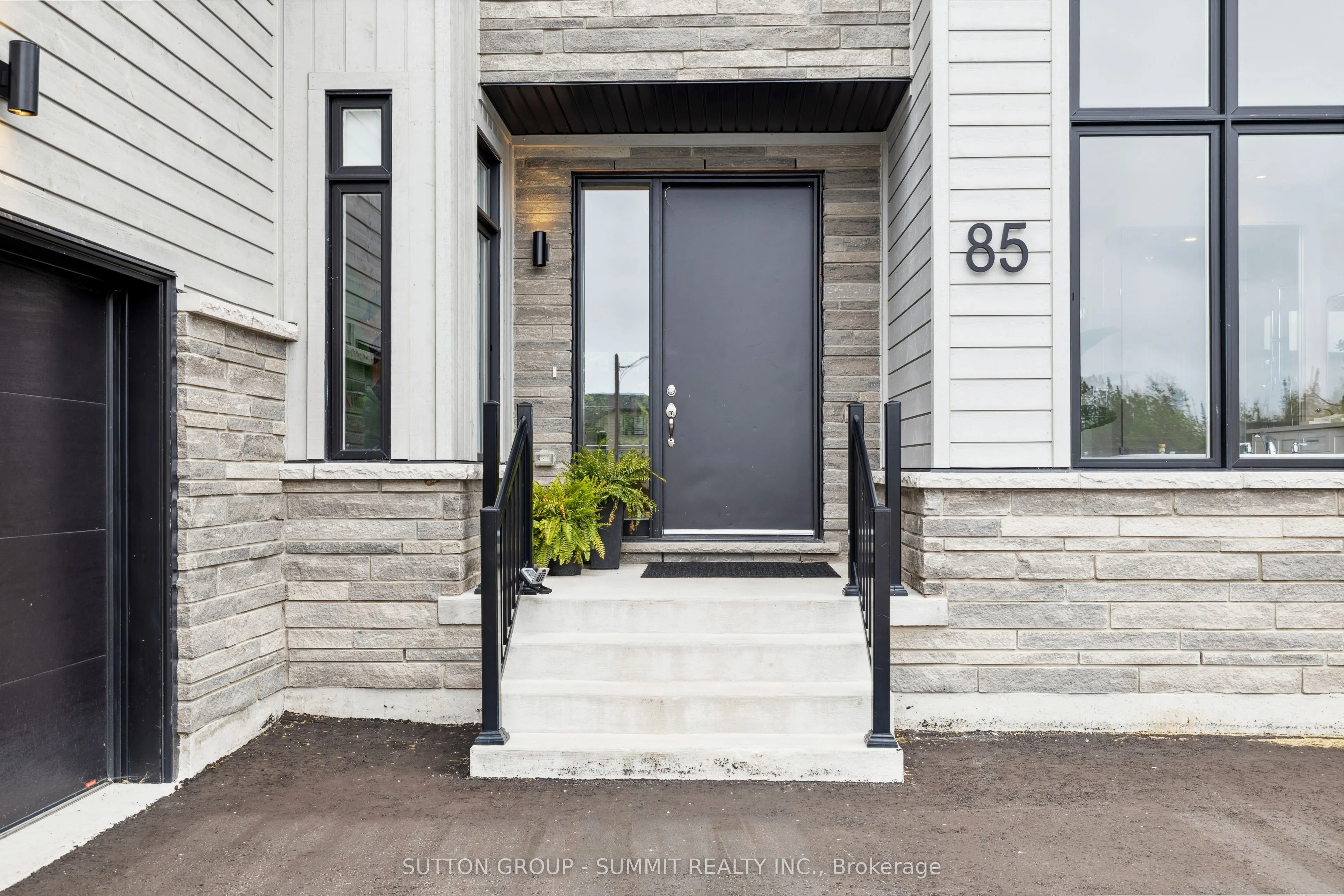 85 GOLDIE Court