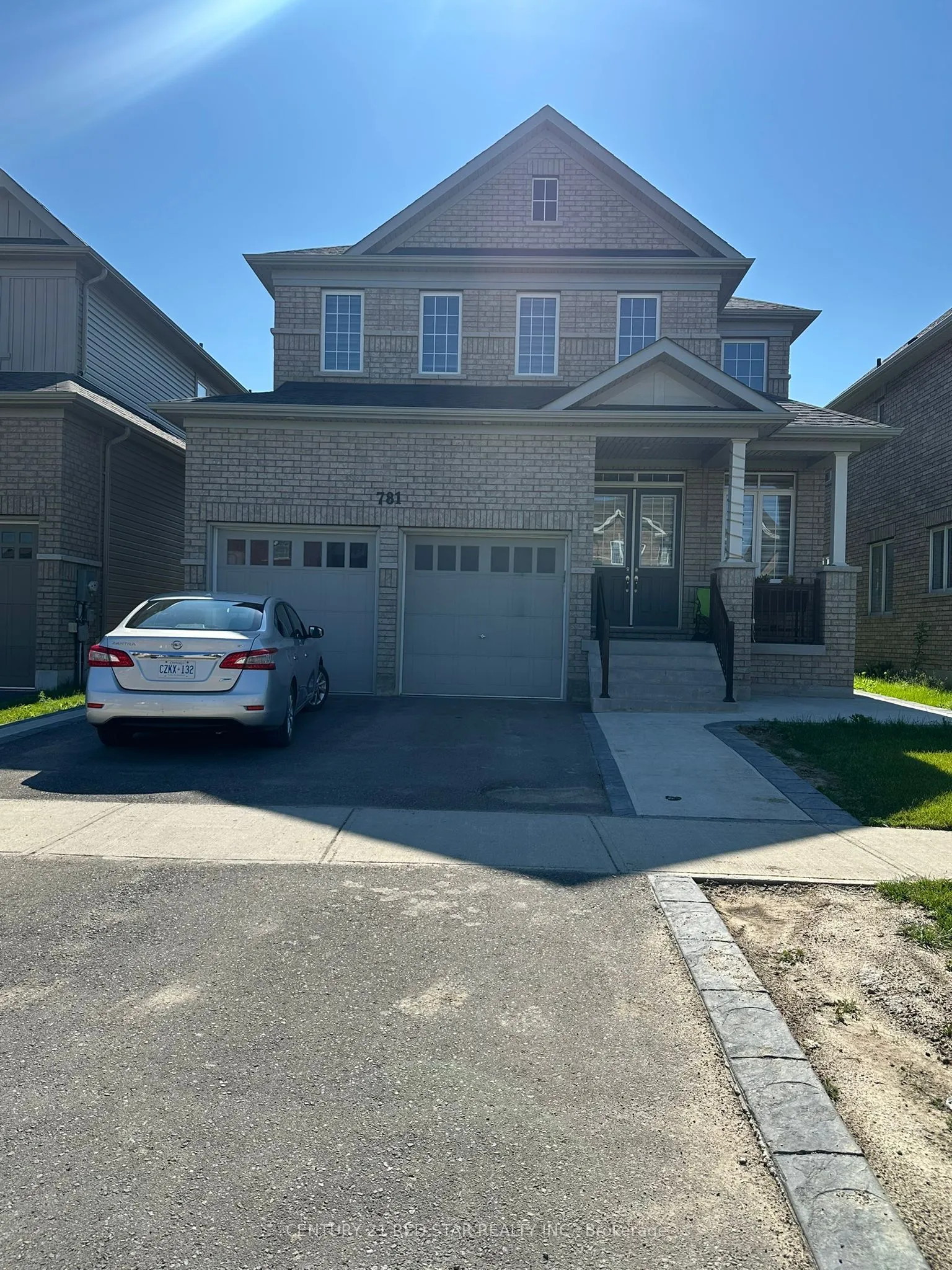 781 Gilmour Crescent