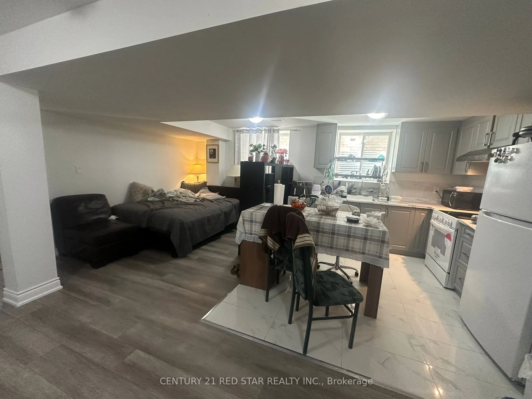 781 Gilmour Crescent