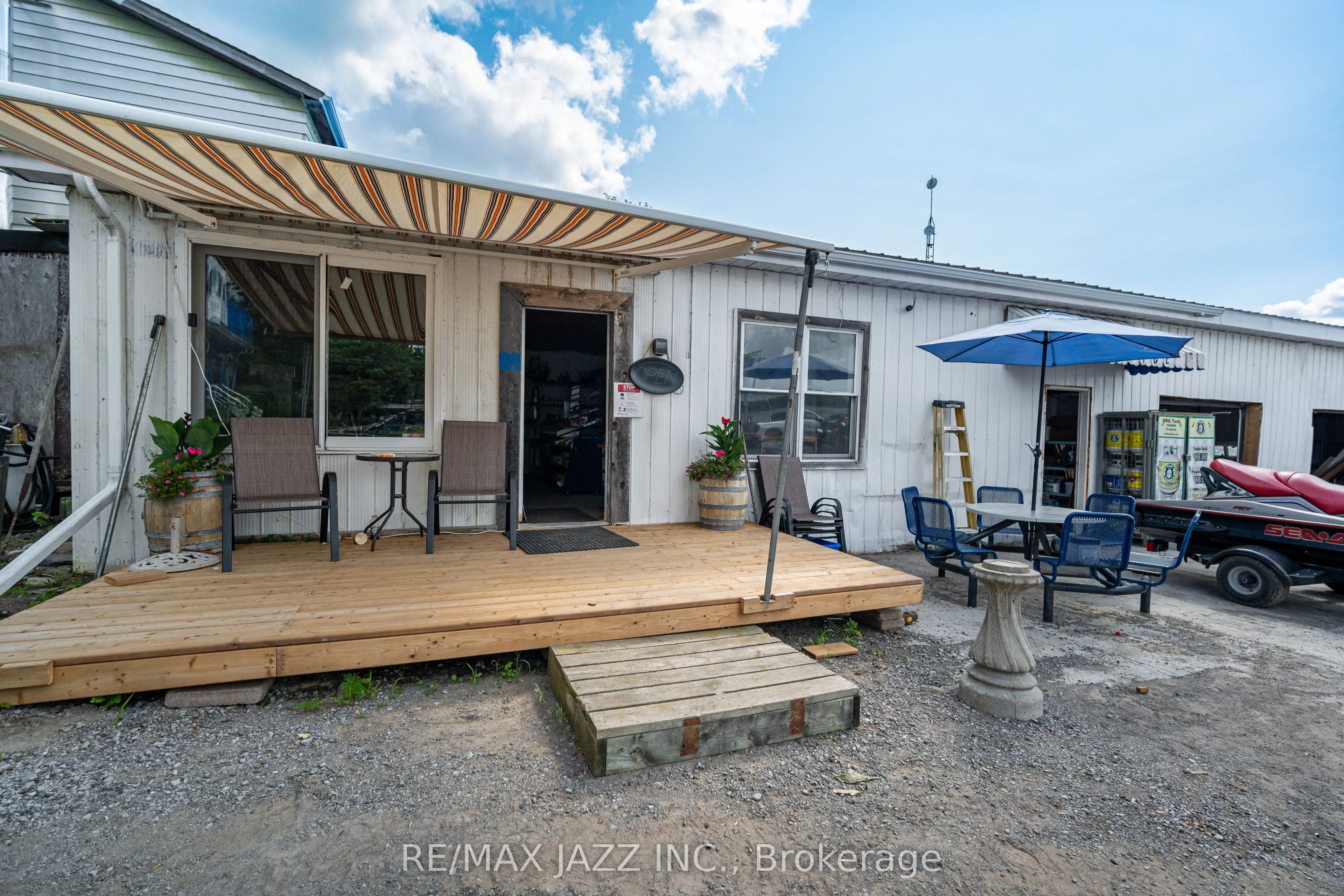 1087 Islandview Drive