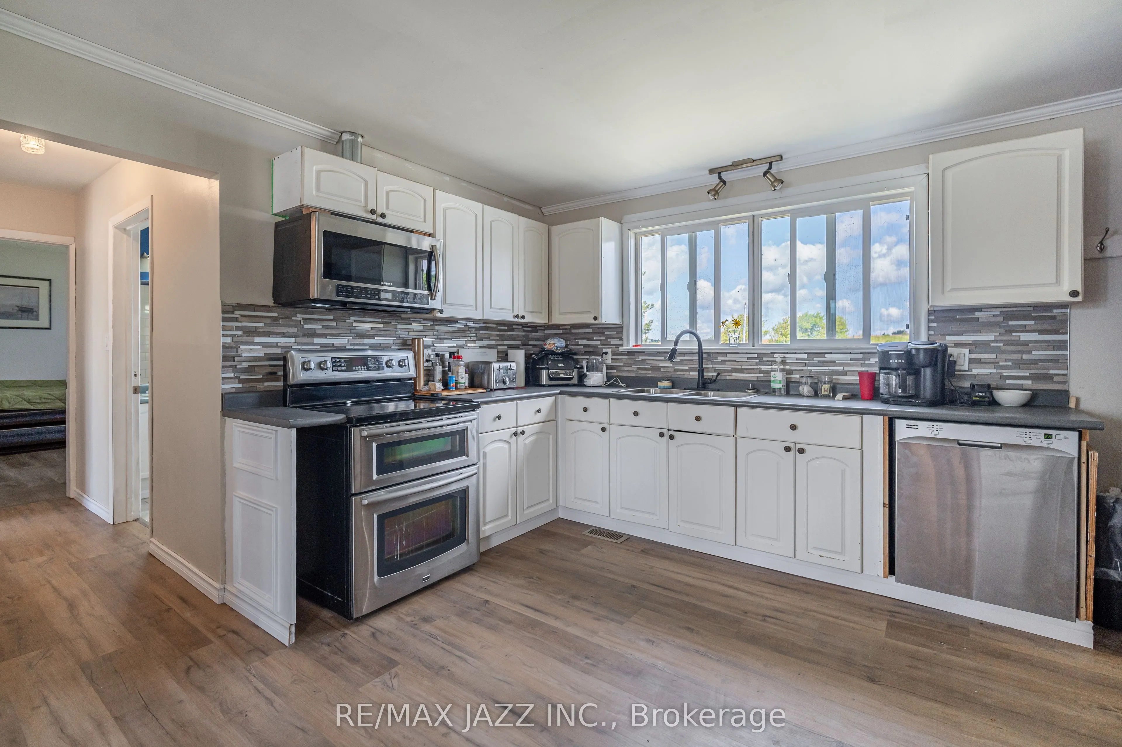 1087 Islandview Drive