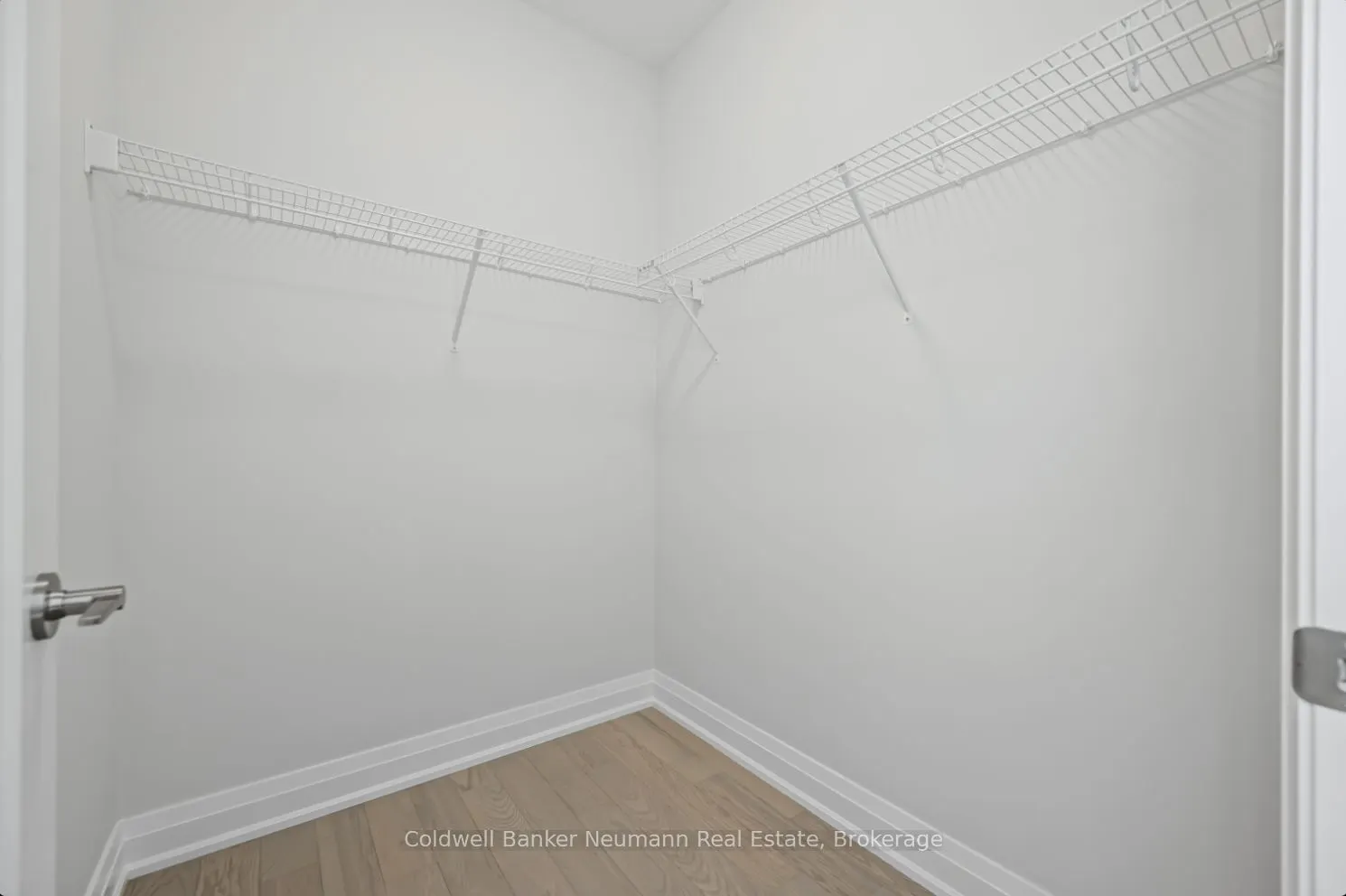 71 Wyndham Street S, #313