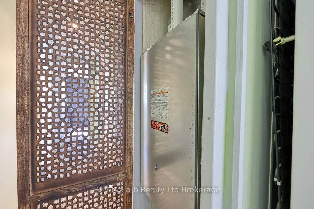 595487 59 Highway N, #14