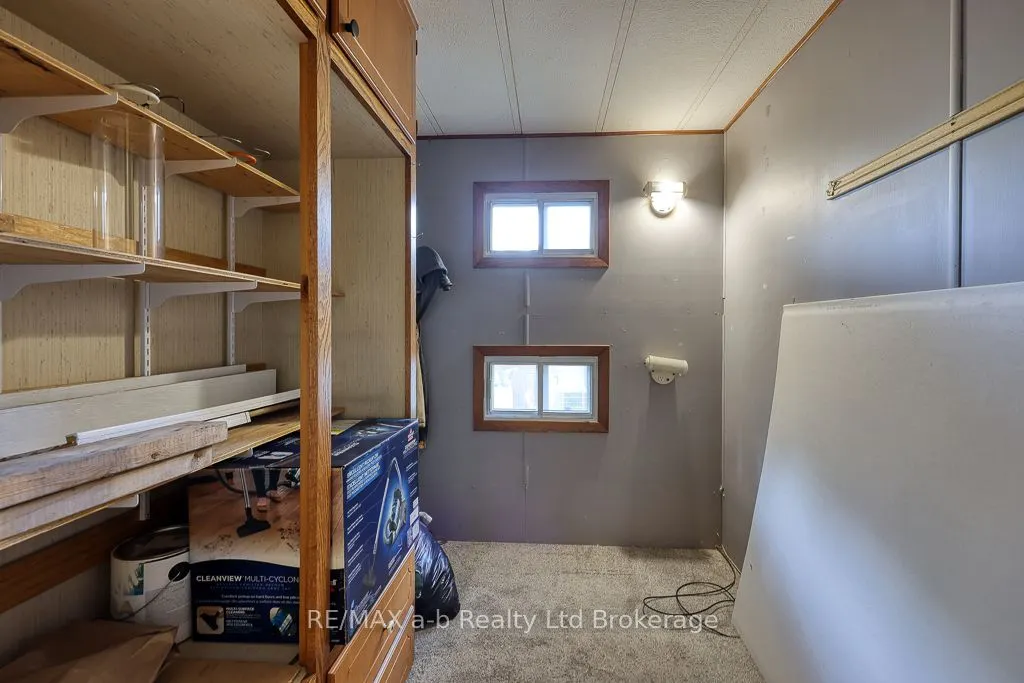 595487 59 Highway N, #14