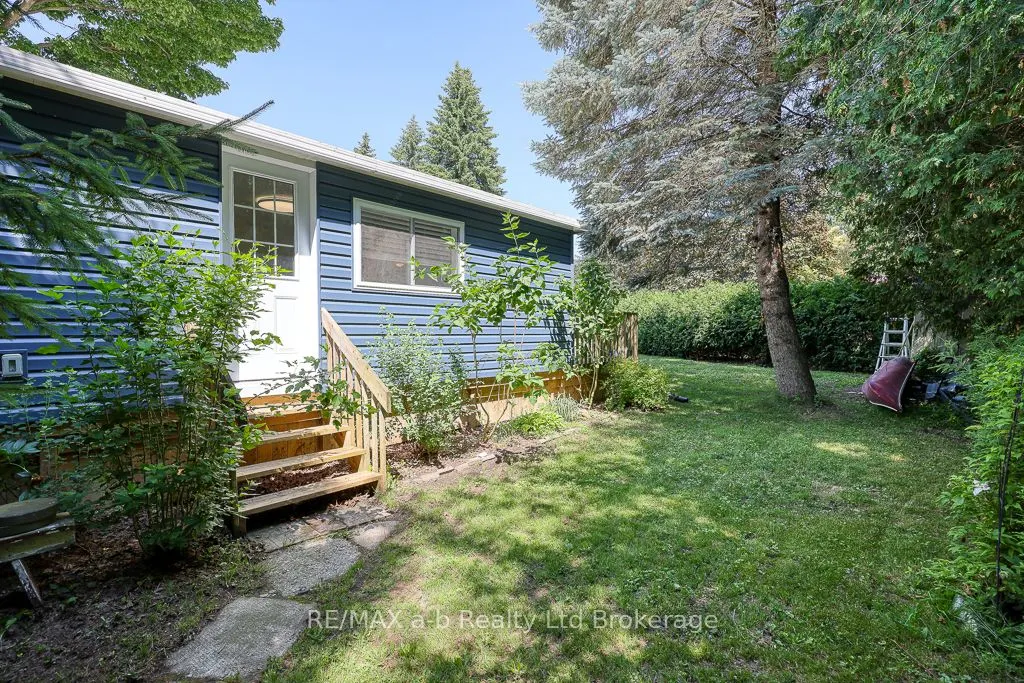 595487 59 Highway N, #14
