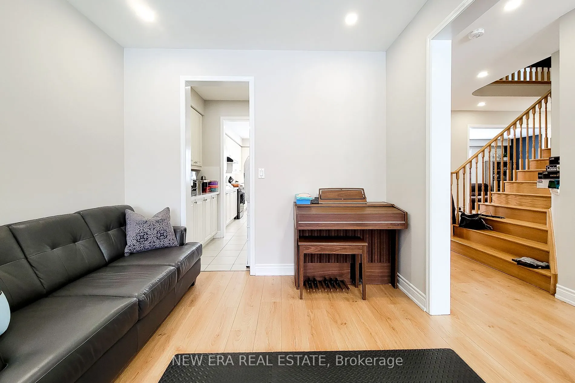 24 Esther Crescent