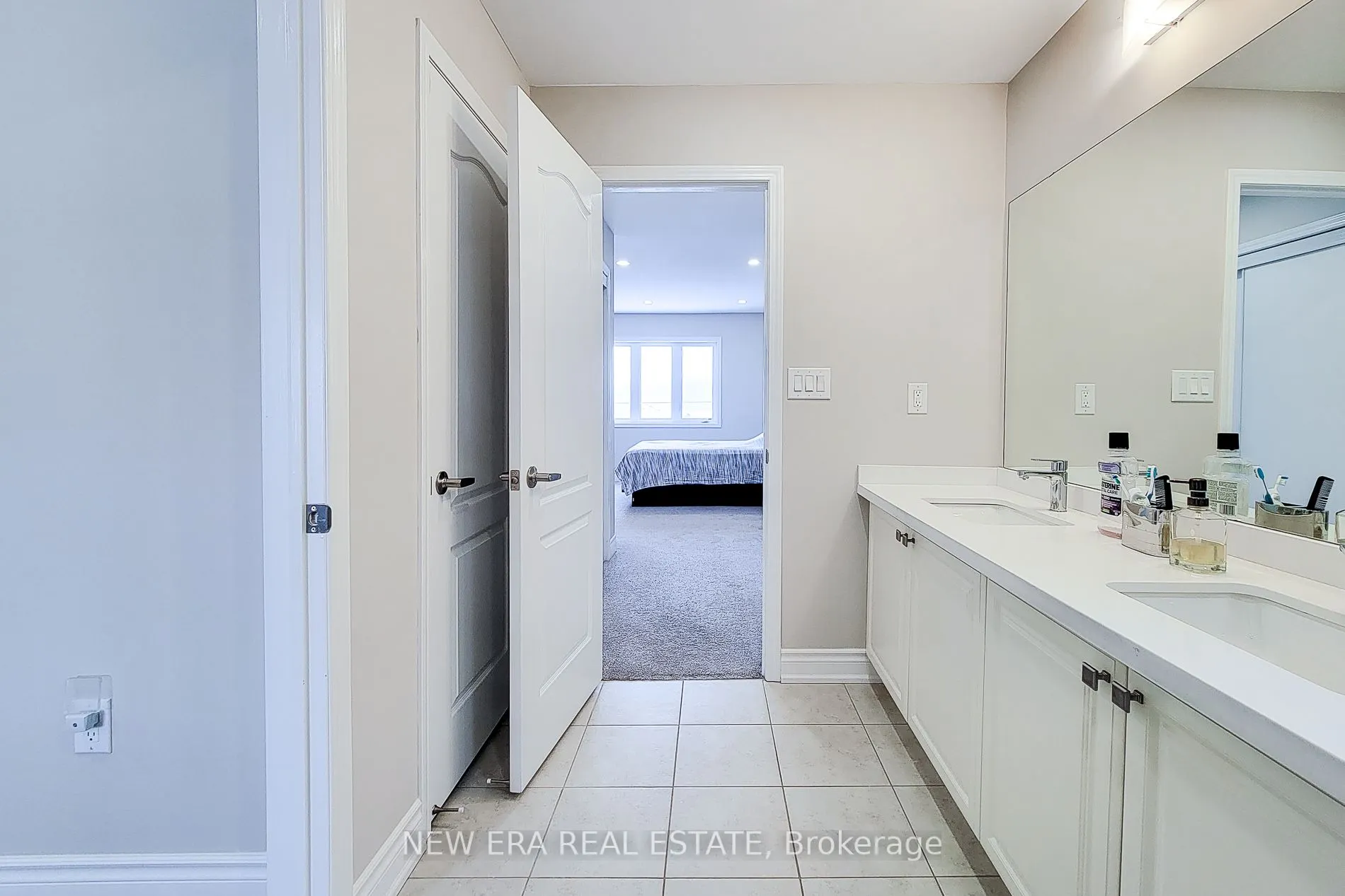 24 Esther Crescent