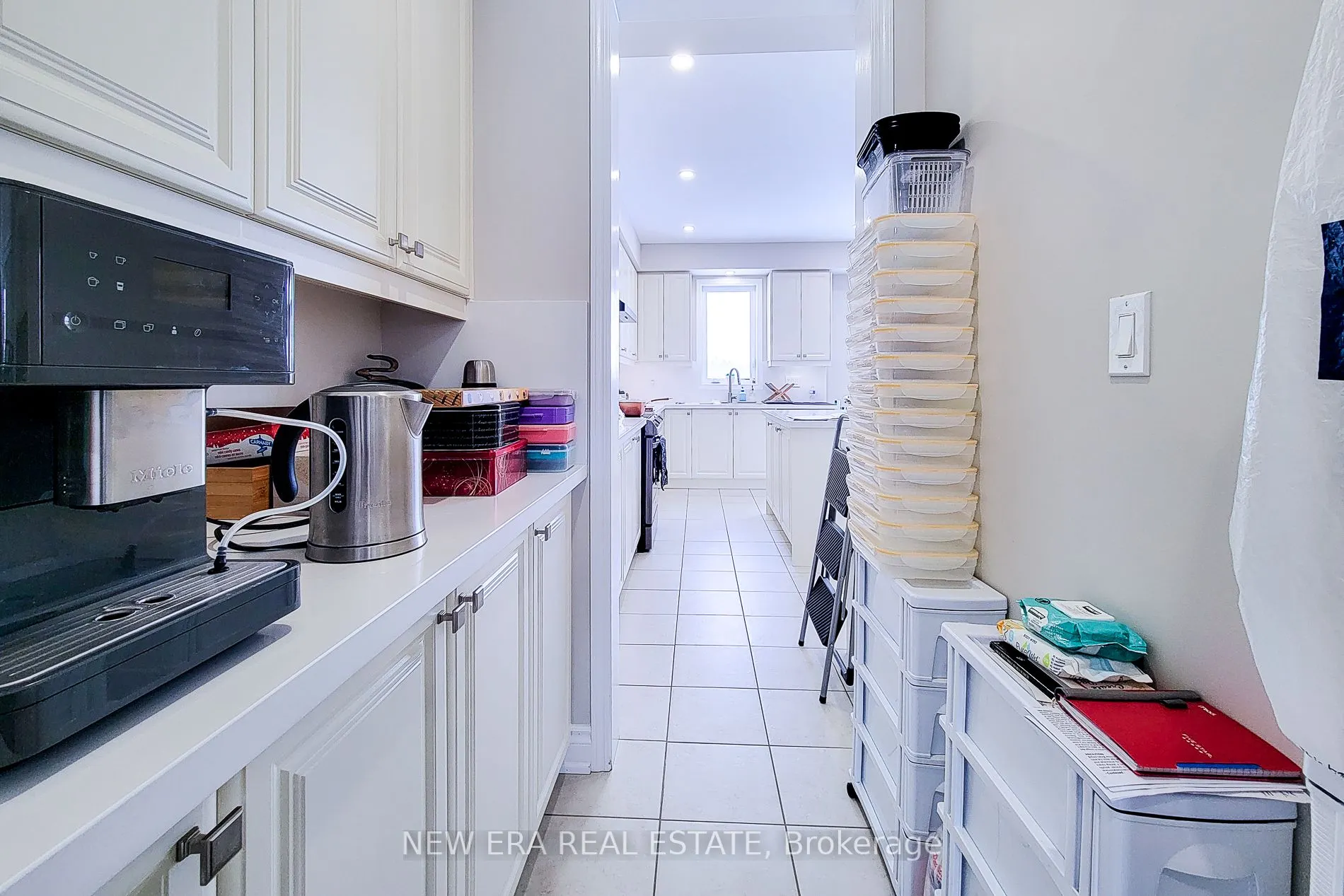 24 Esther Crescent