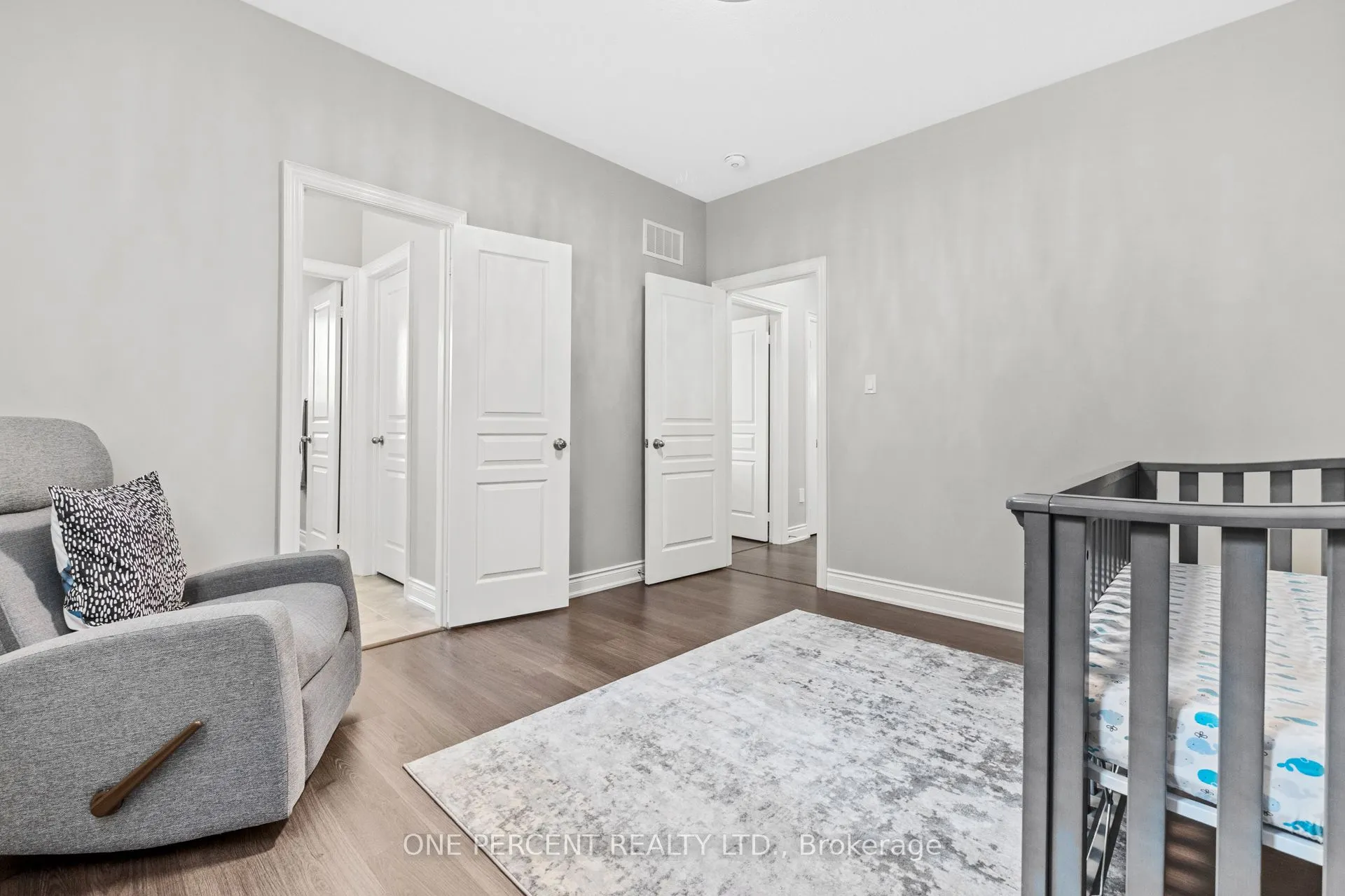 107 Avanti Crescent
