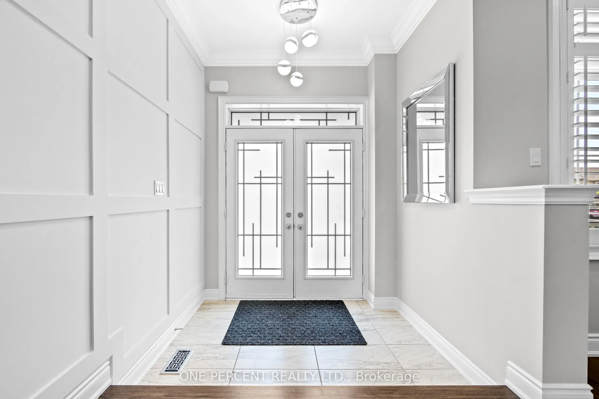 107 Avanti Crescent