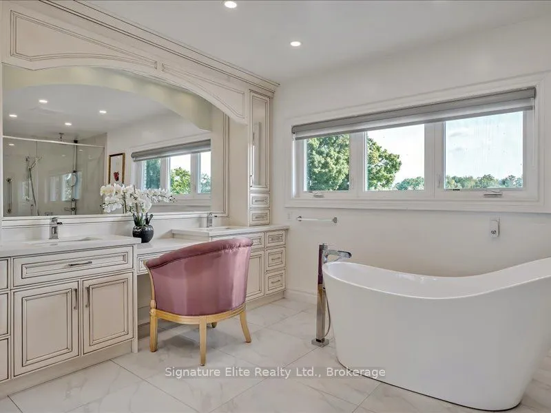 2250 Gilchrist Bay Road