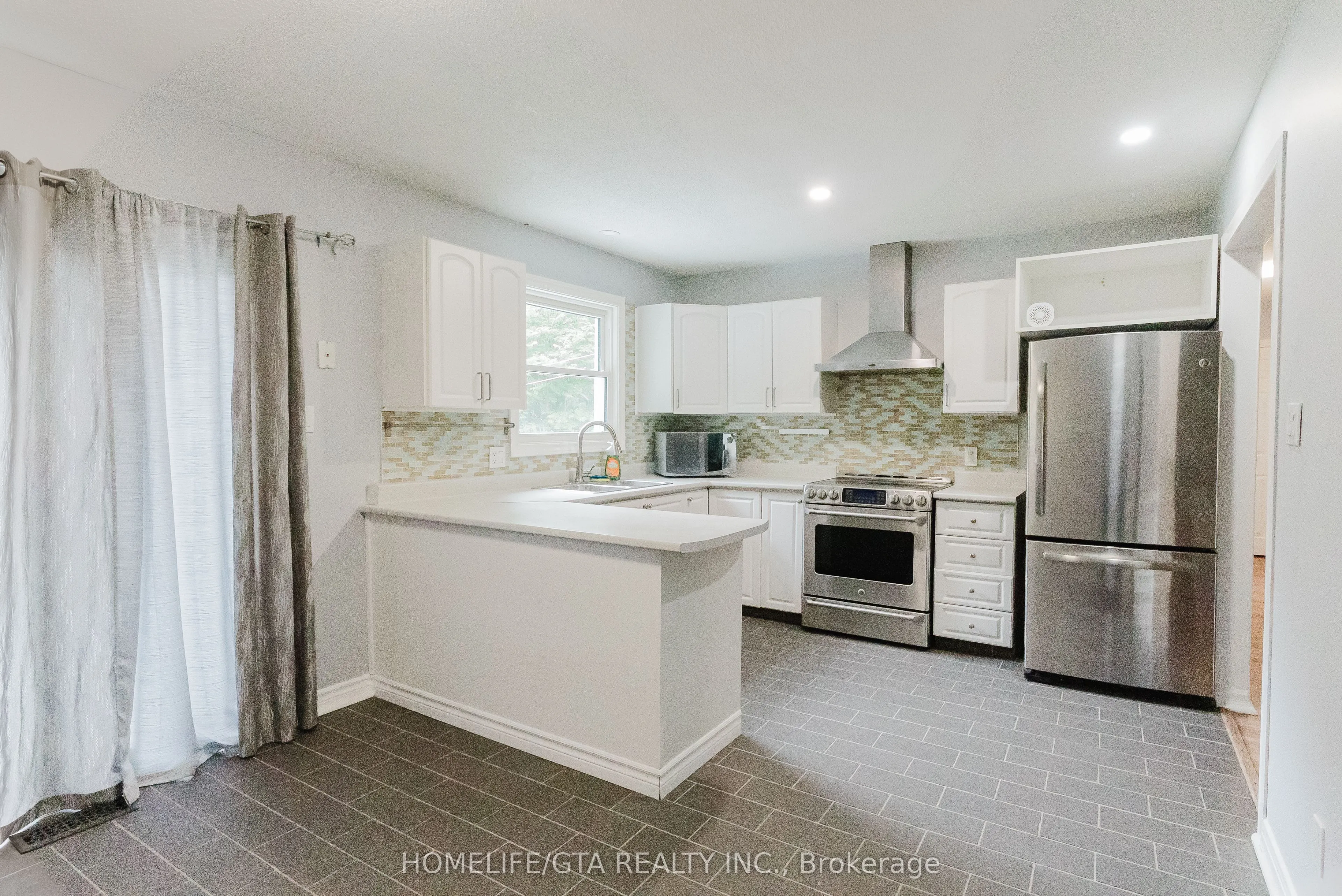 187 Oakwood Drive