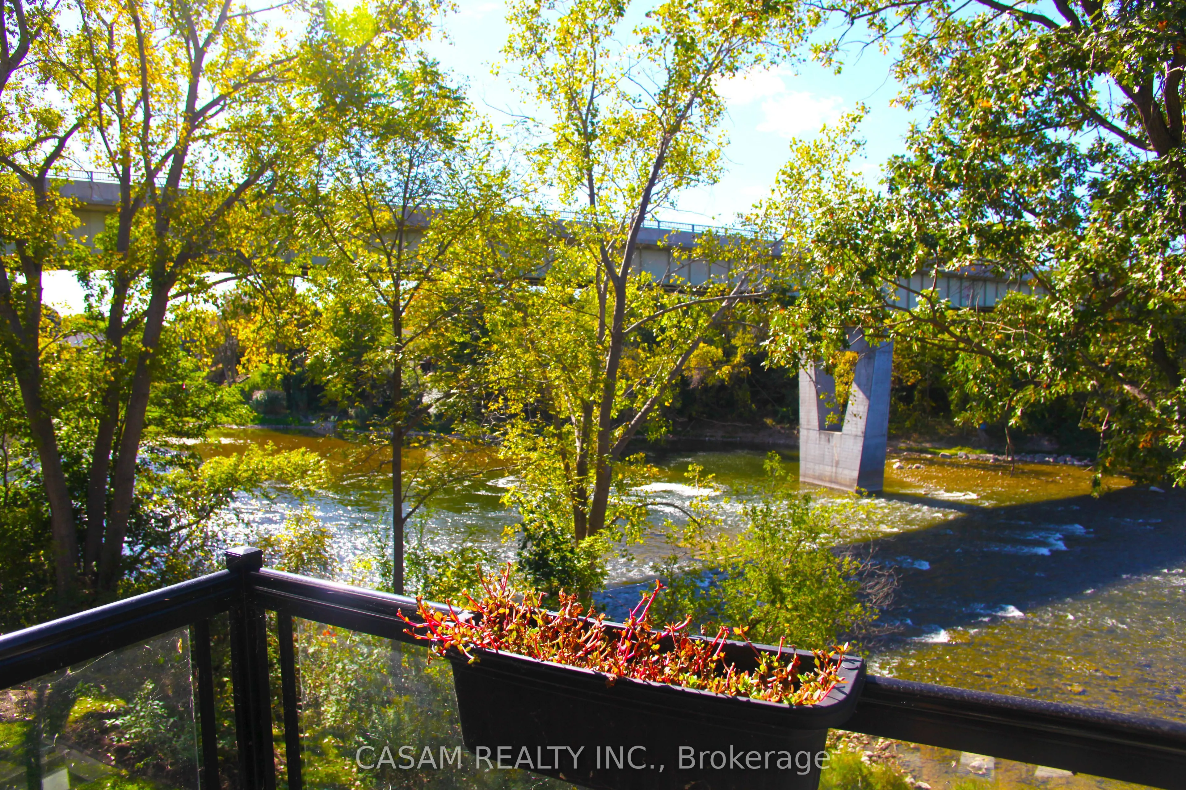 2 Willow Street N, #10