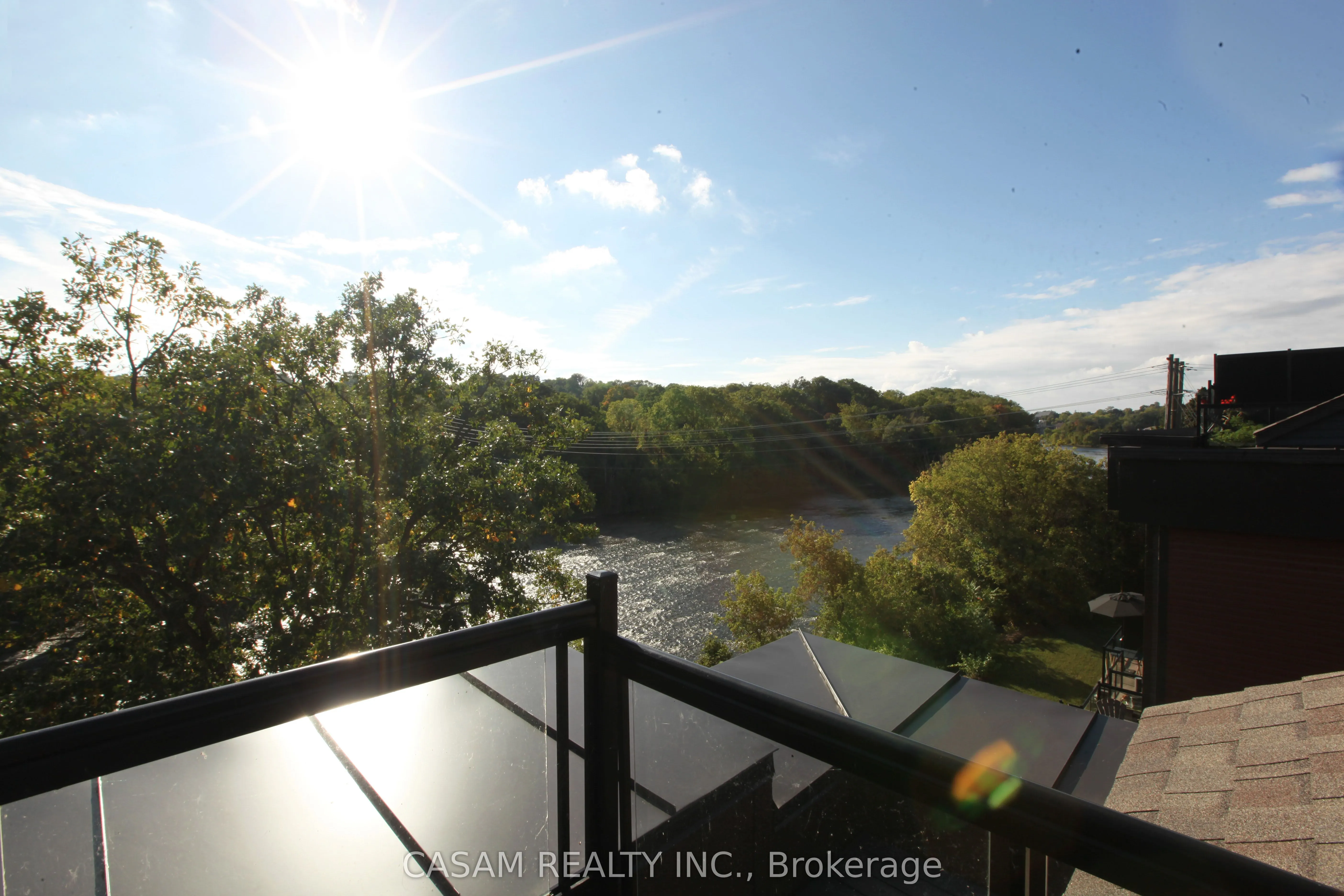 2 Willow Street N, #10
