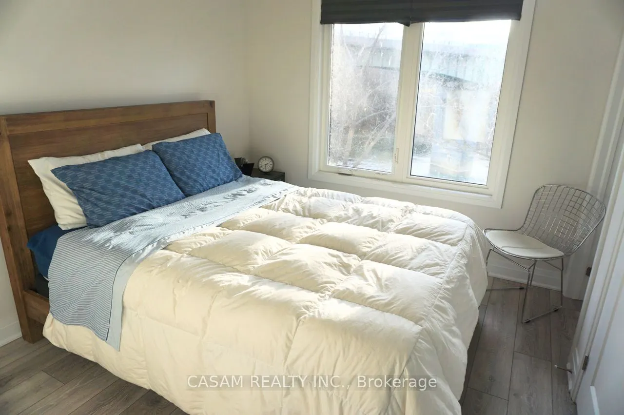 2 Willow Street N, #10