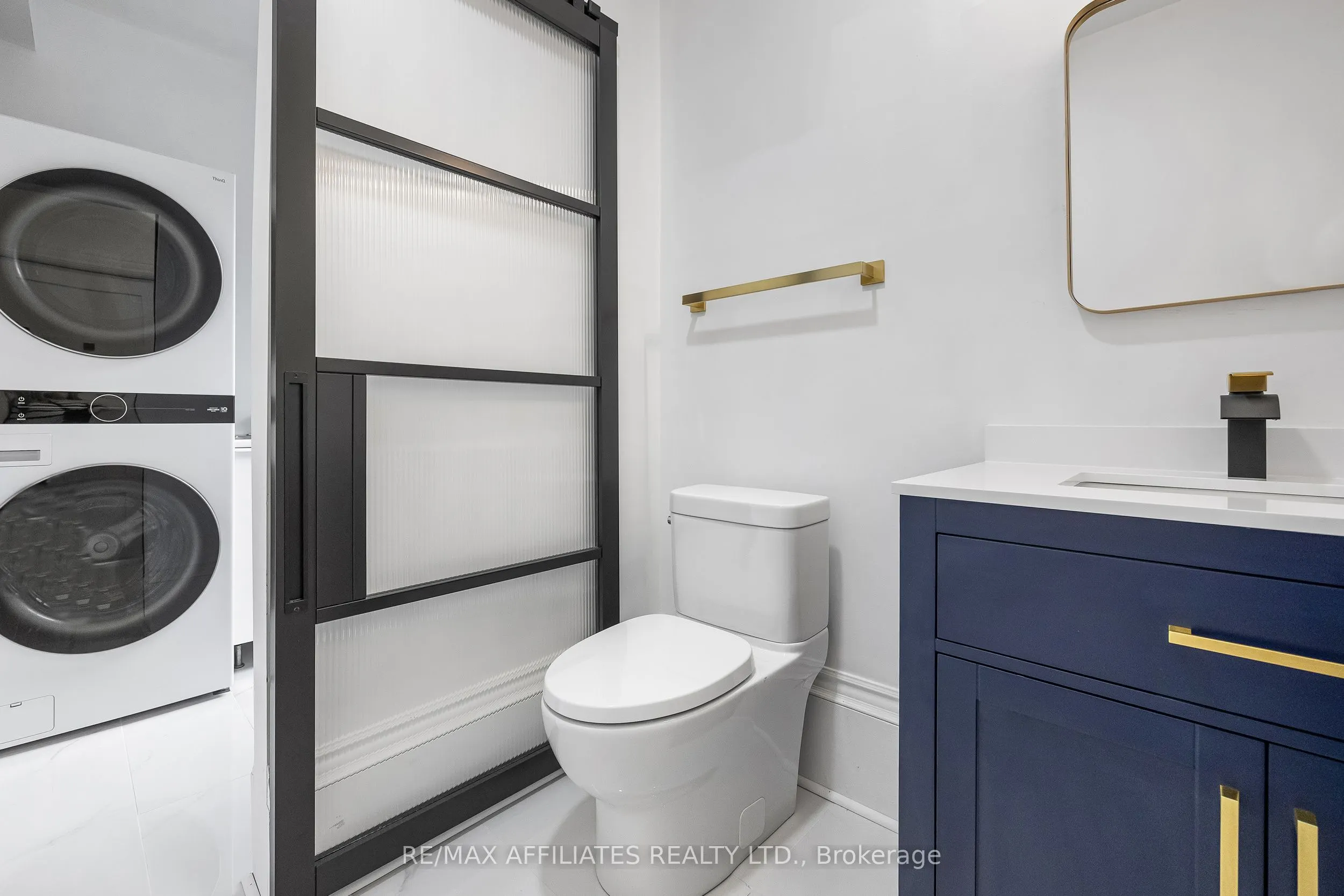 45 Drummond Street W