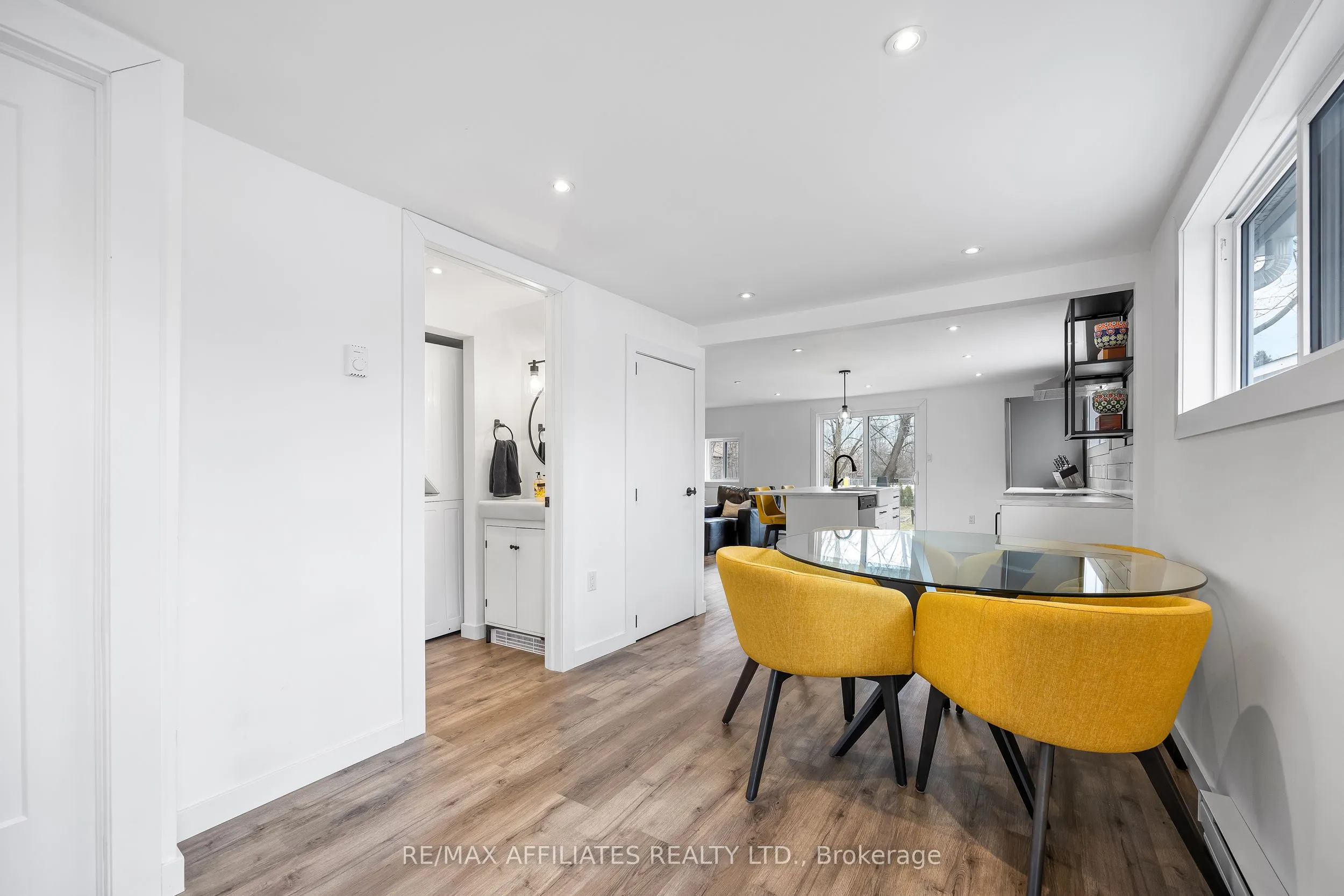 45 Drummond Street W