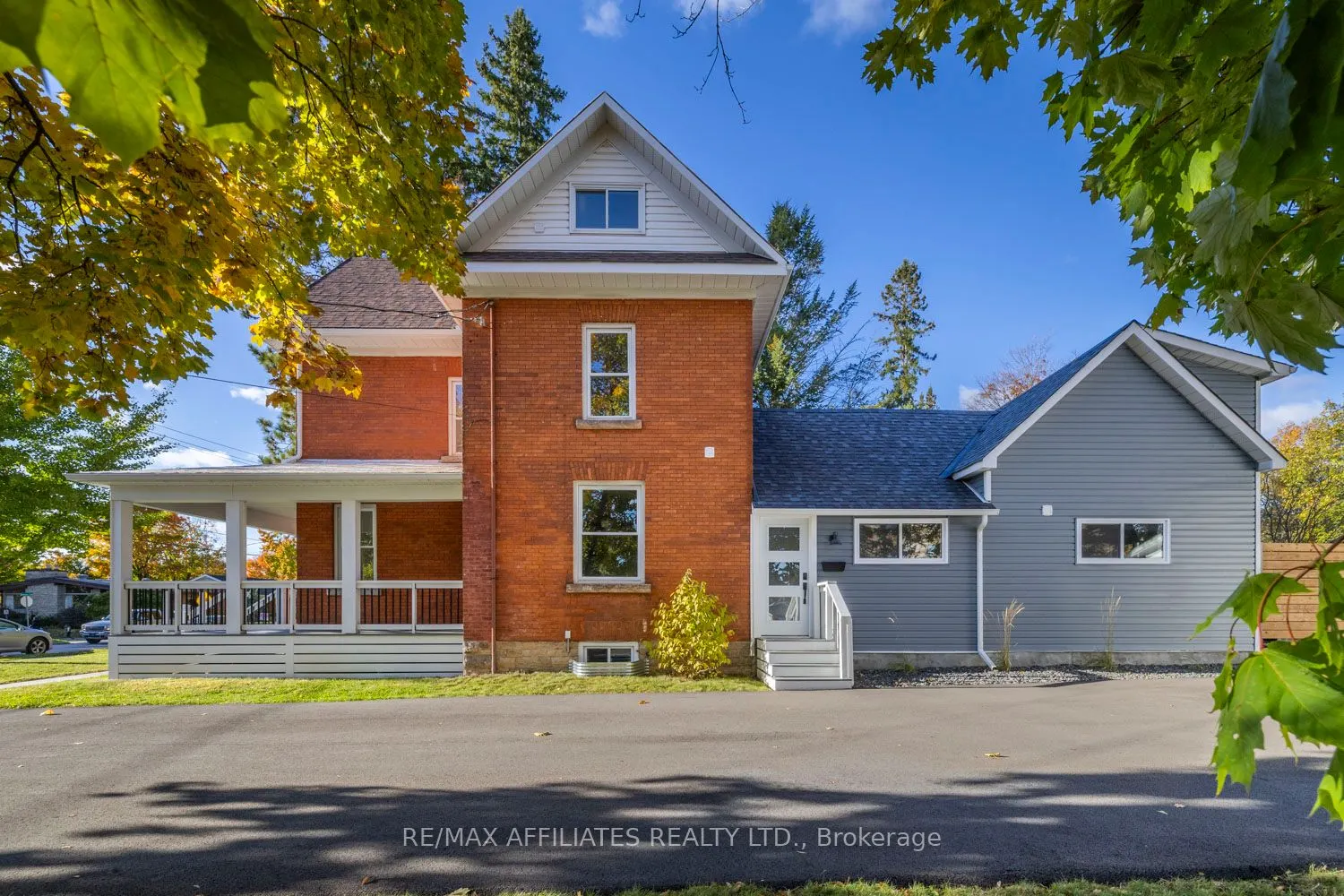 45 Drummond Street W