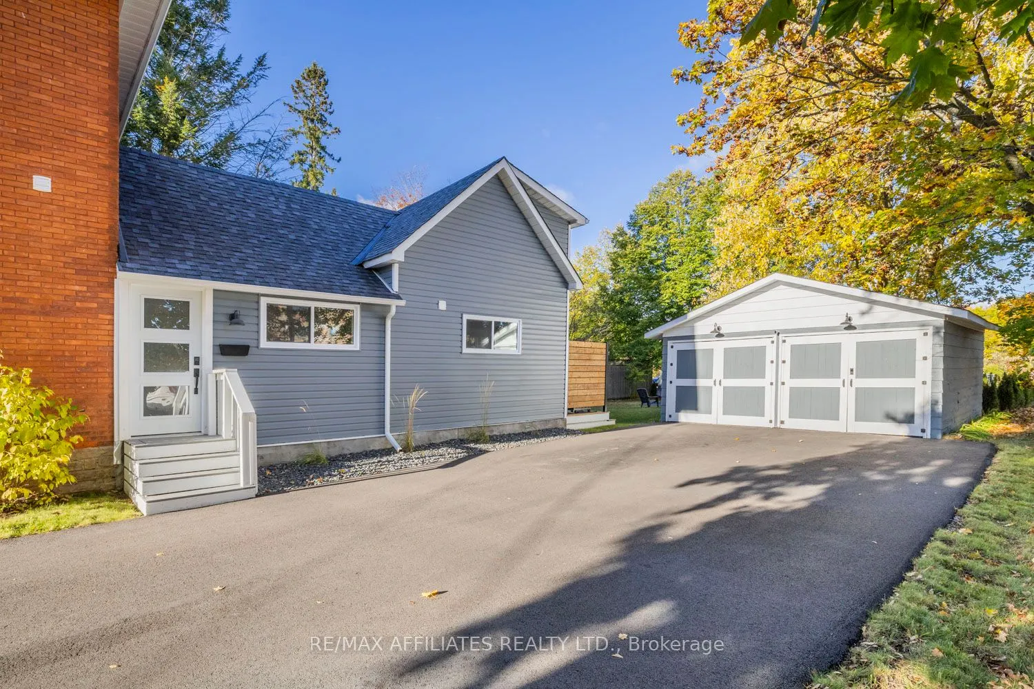 45 Drummond Street W