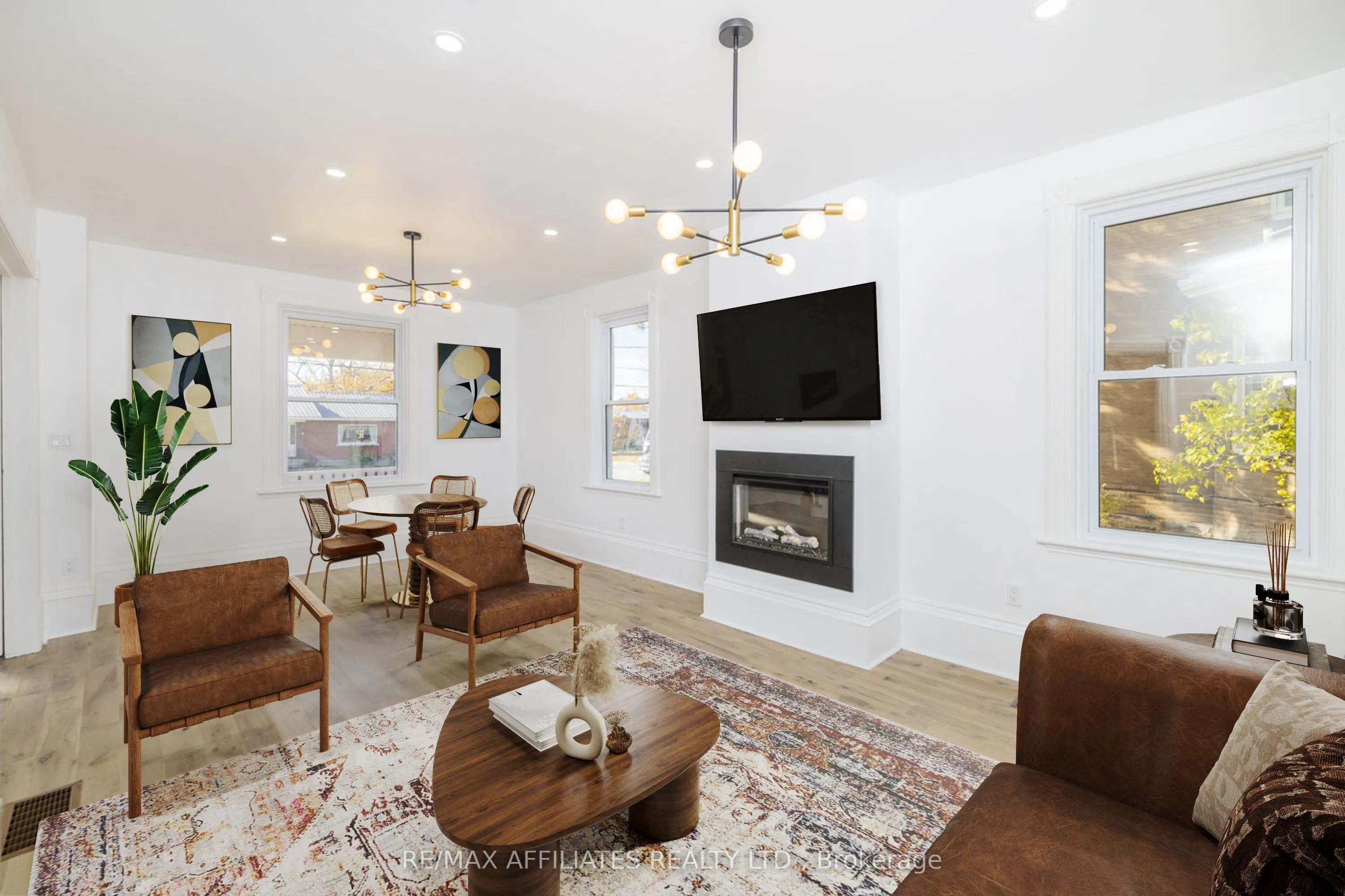45 Drummond Street W