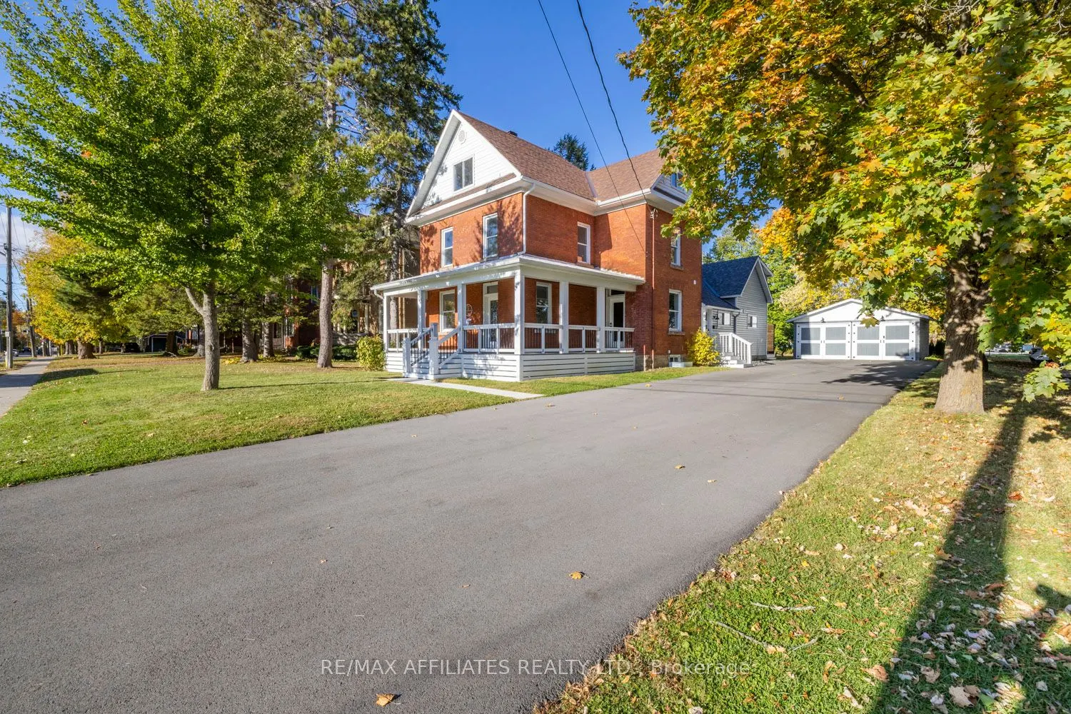 45 Drummond Street W