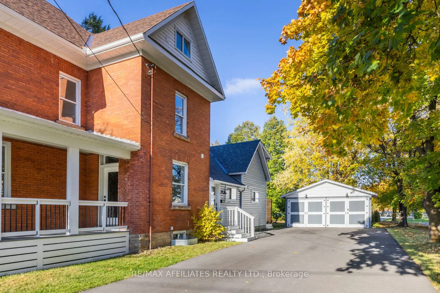 45 Drummond Street W
