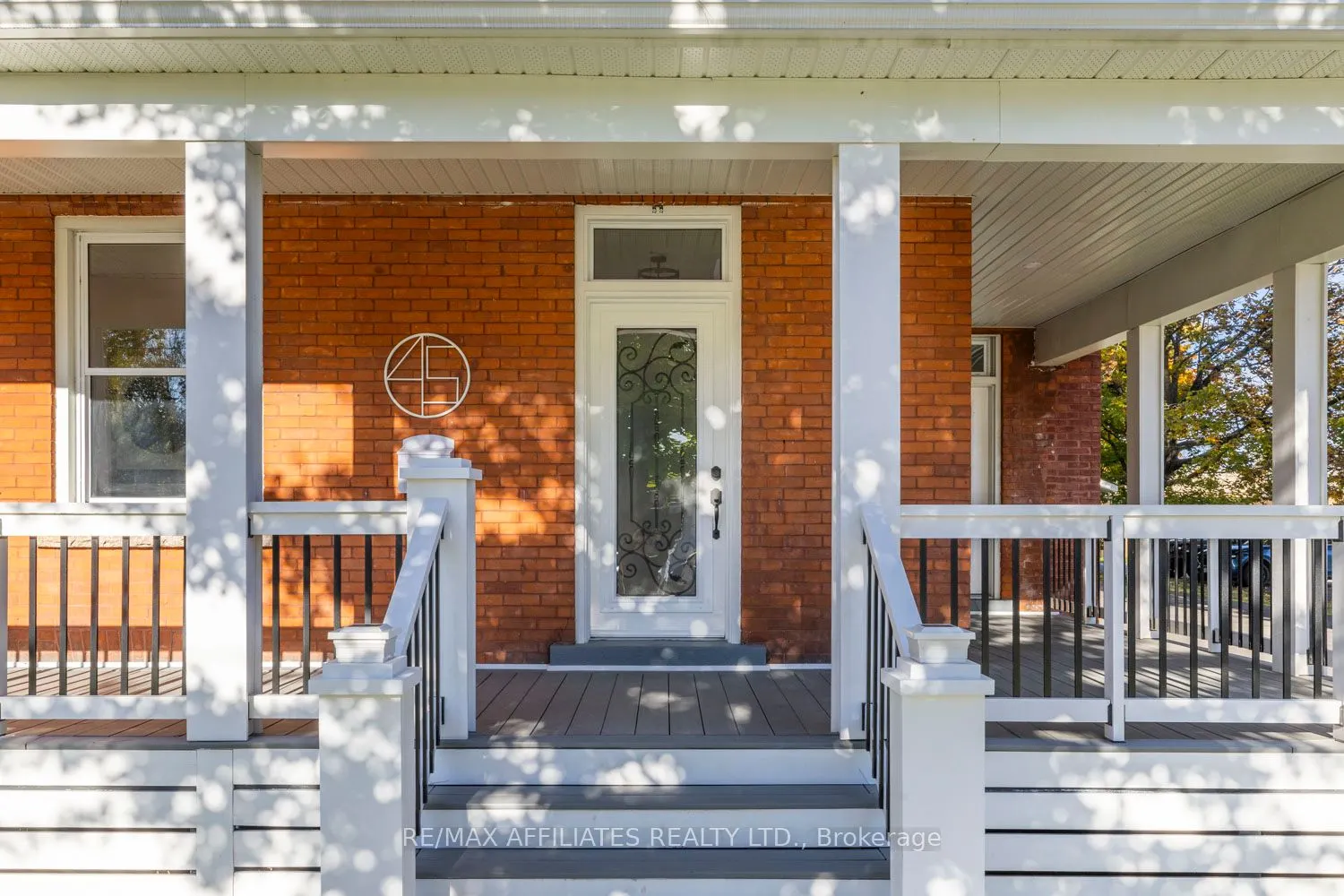 45 Drummond Street W