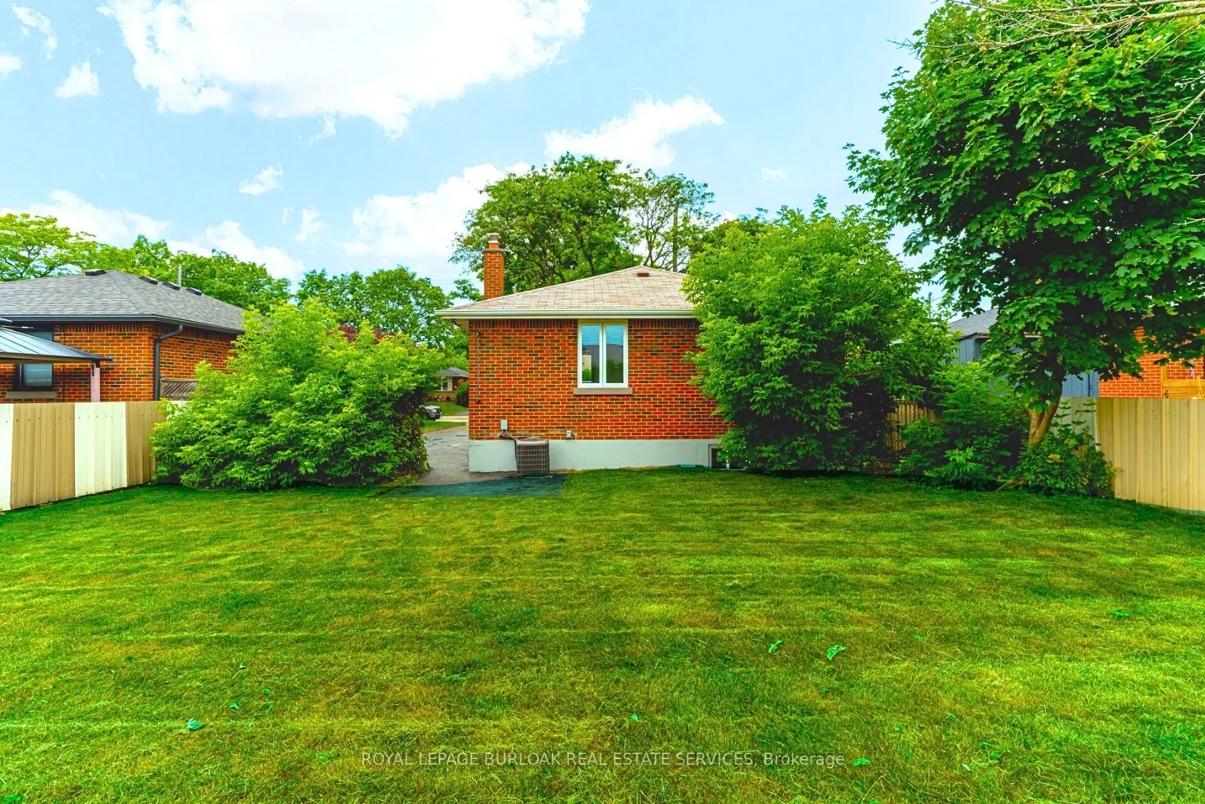 63 Fernwood Crescent
