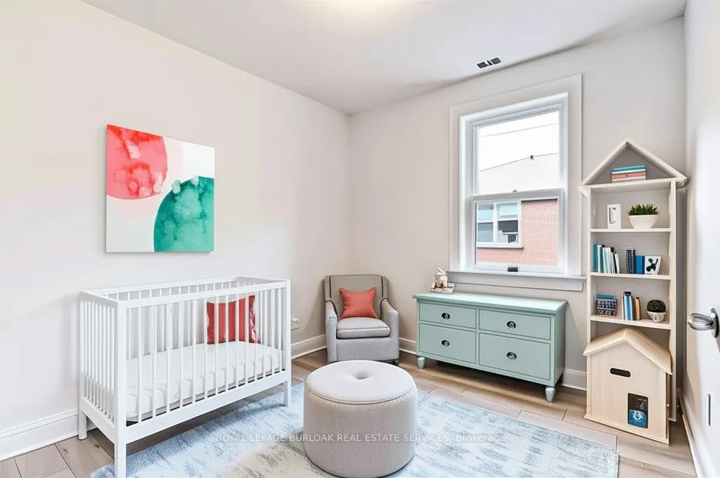 63 Fernwood Crescent