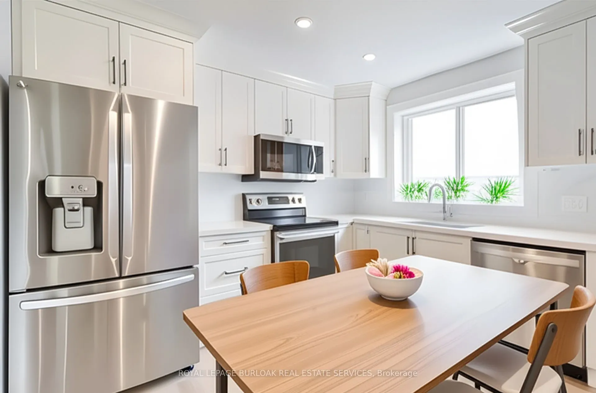 63 Fernwood Crescent