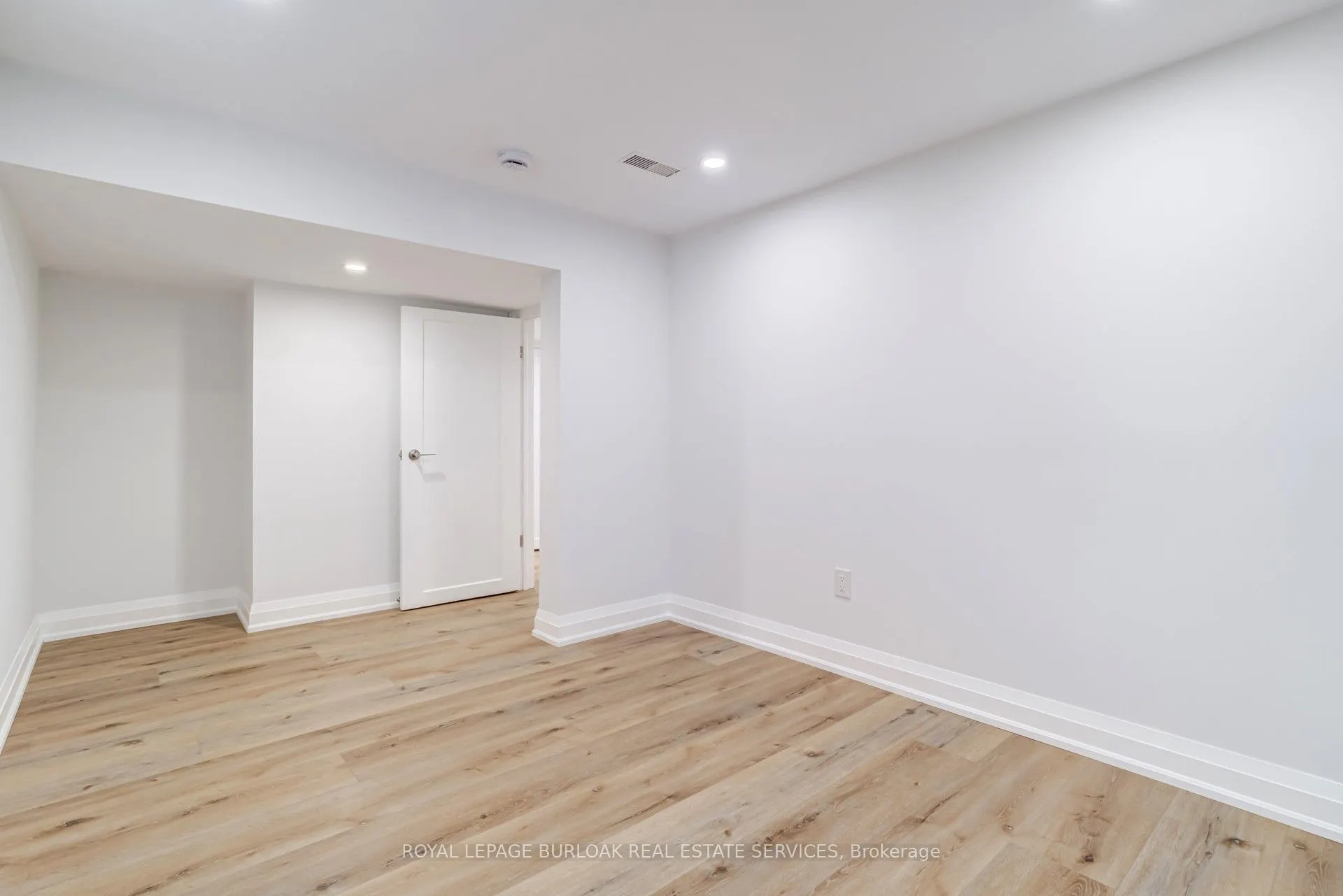 63 Fernwood Crescent