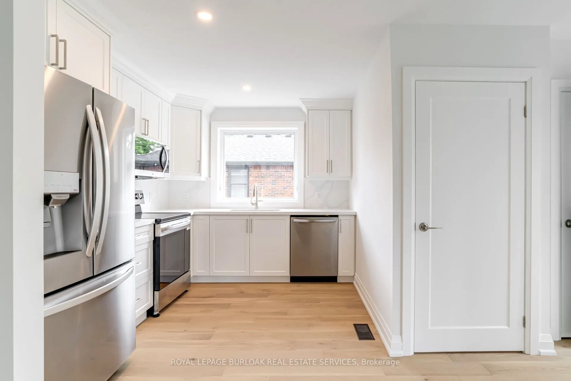 63 Fernwood Crescent