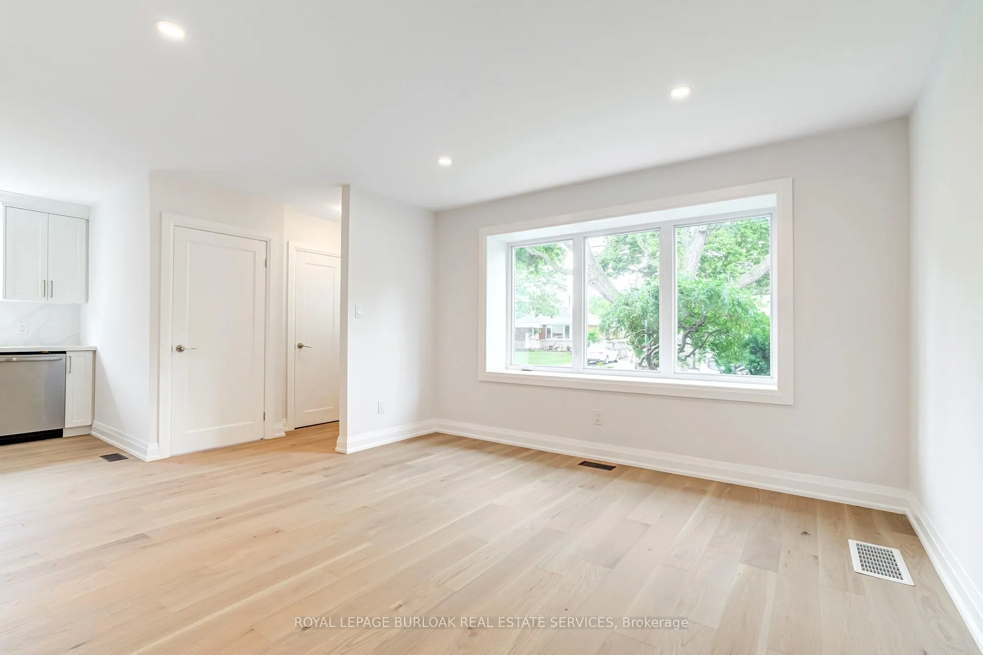 63 Fernwood Crescent