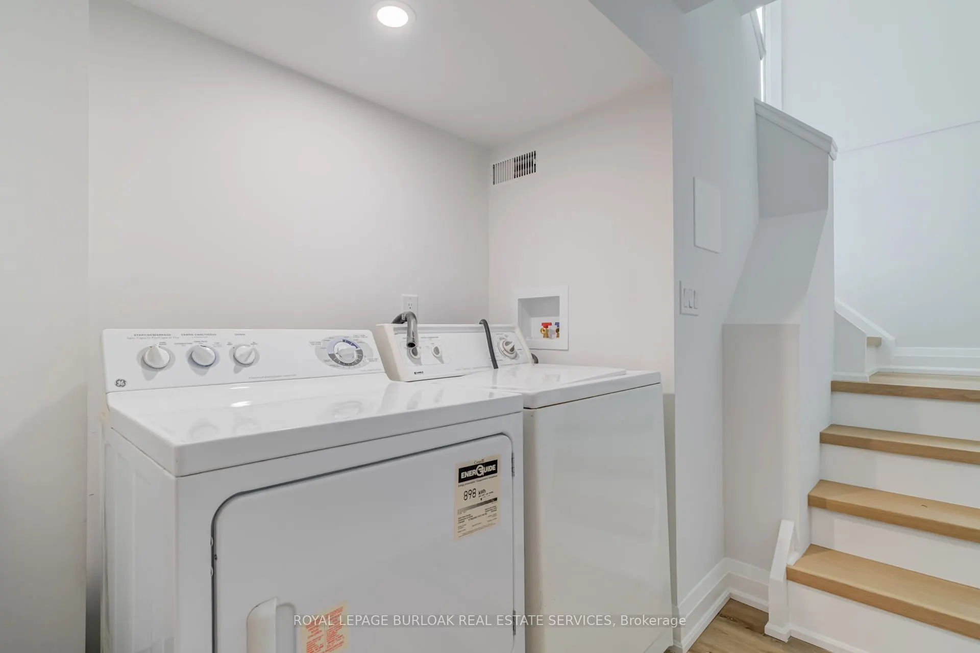 63 Fernwood Crescent