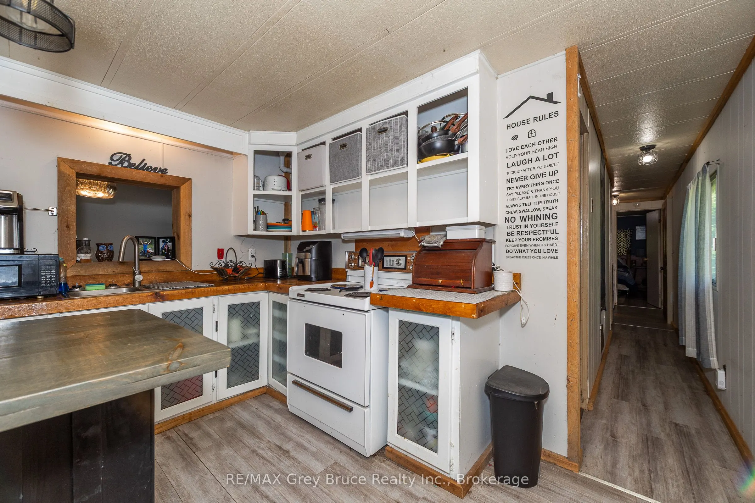 362404 Lindenwood Road