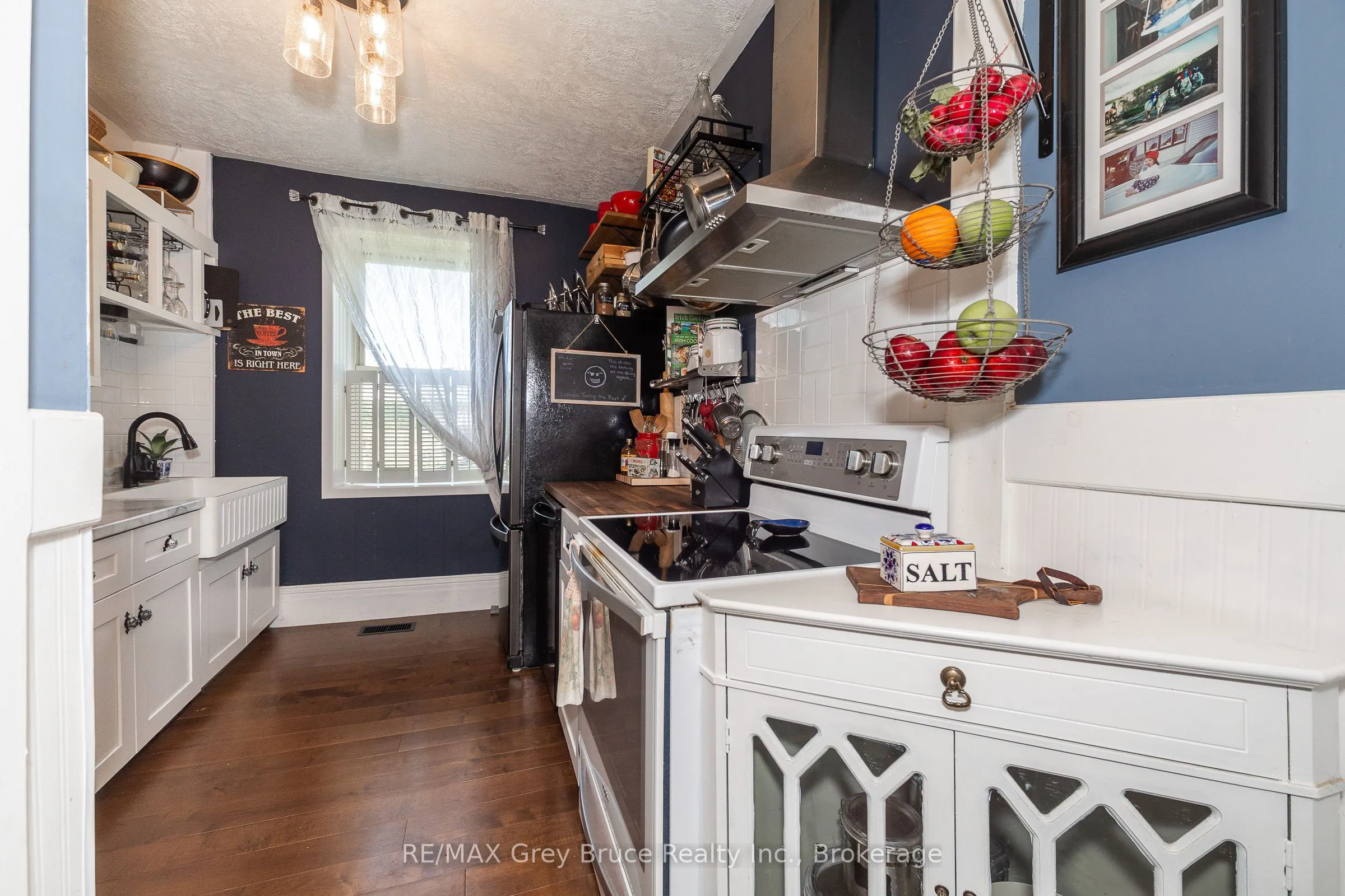 362404 Lindenwood Road