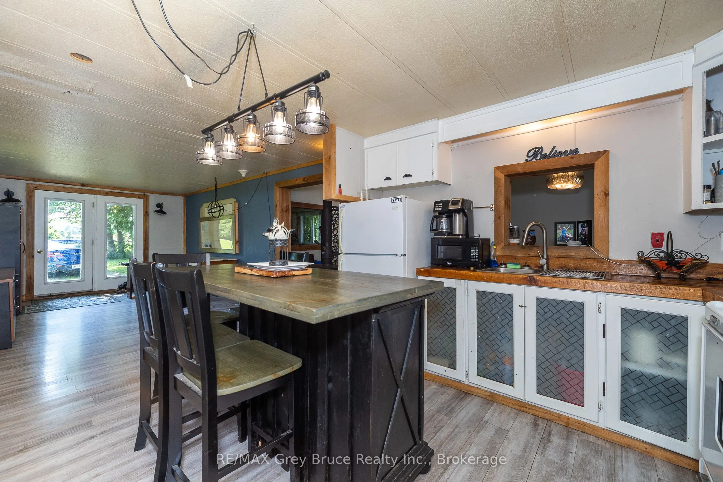 362404 Lindenwood Road