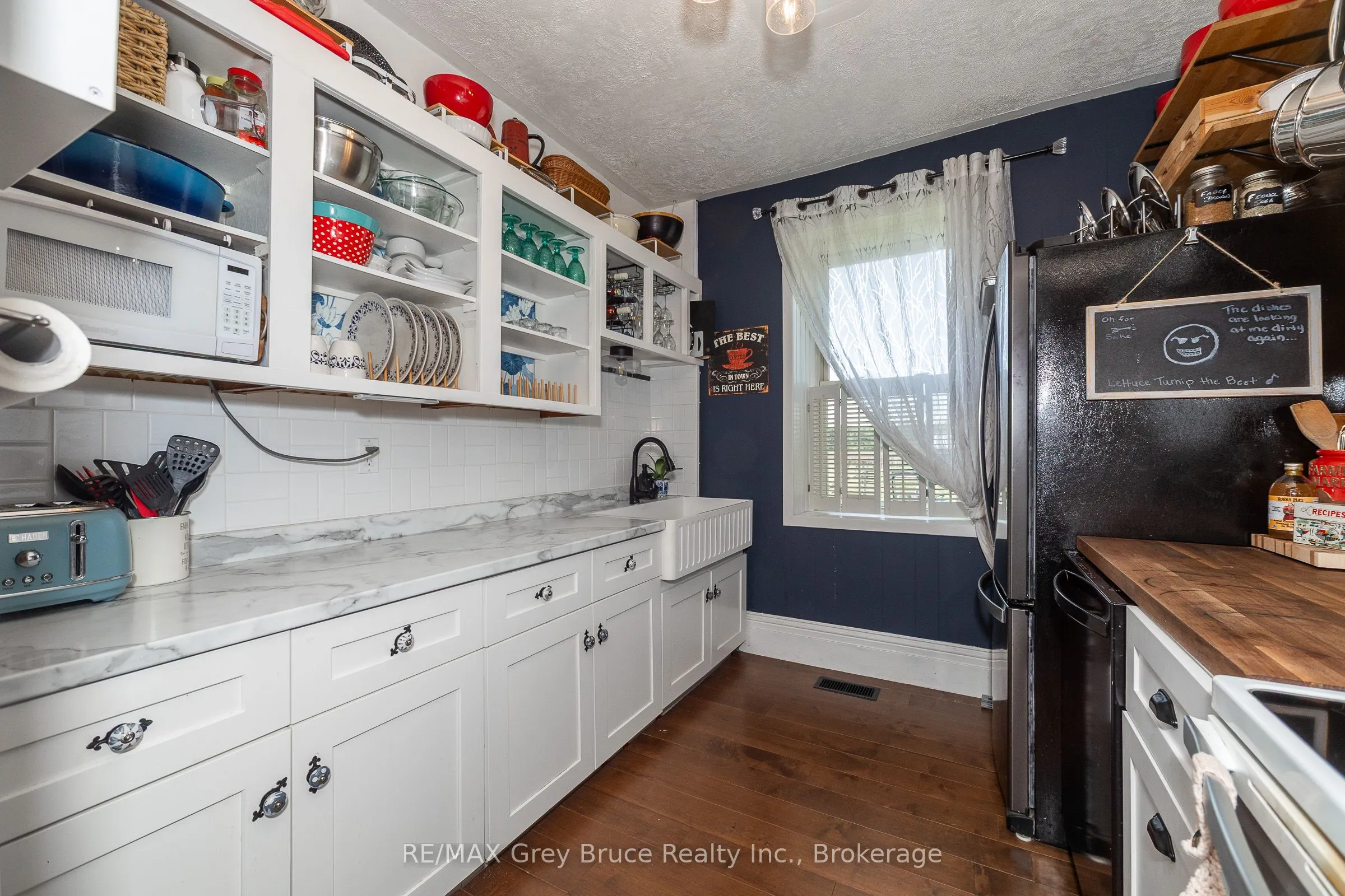 362404 Lindenwood Road