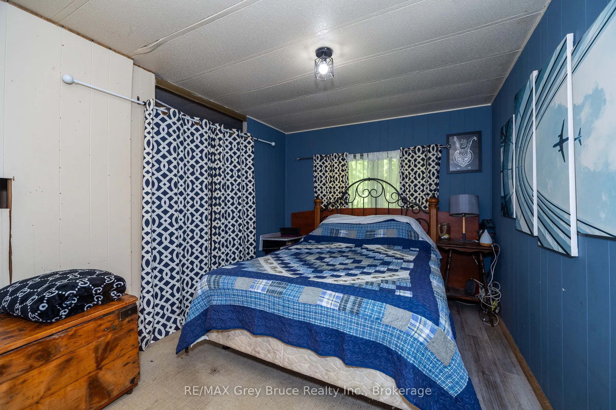 362404 Lindenwood Road