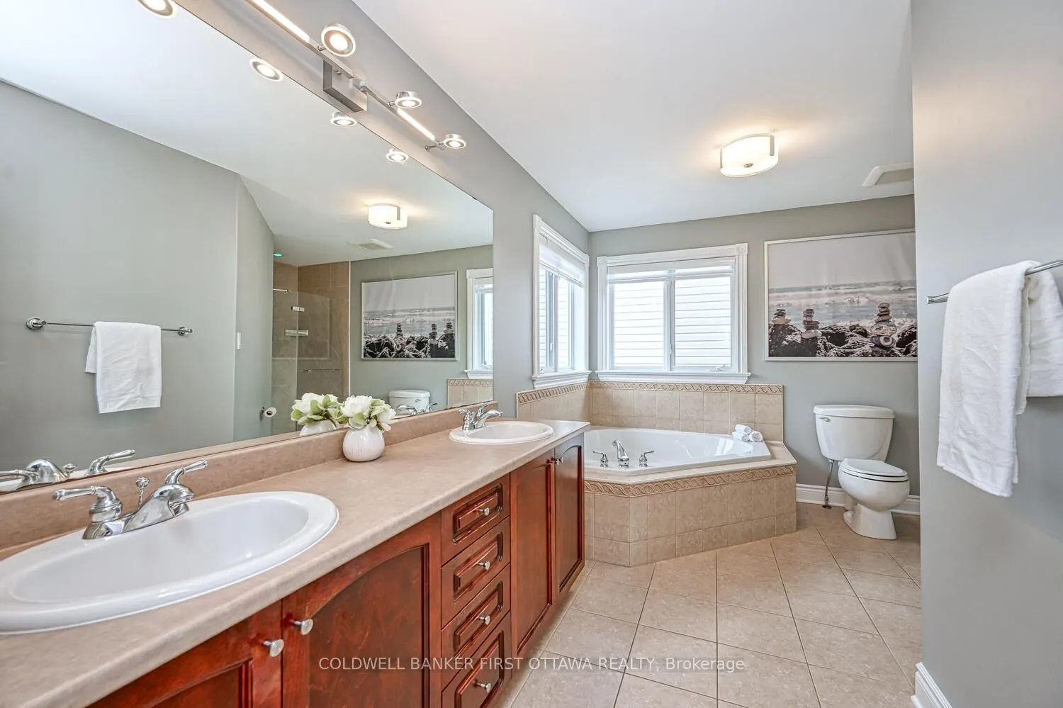 105 Sirocco Crescent