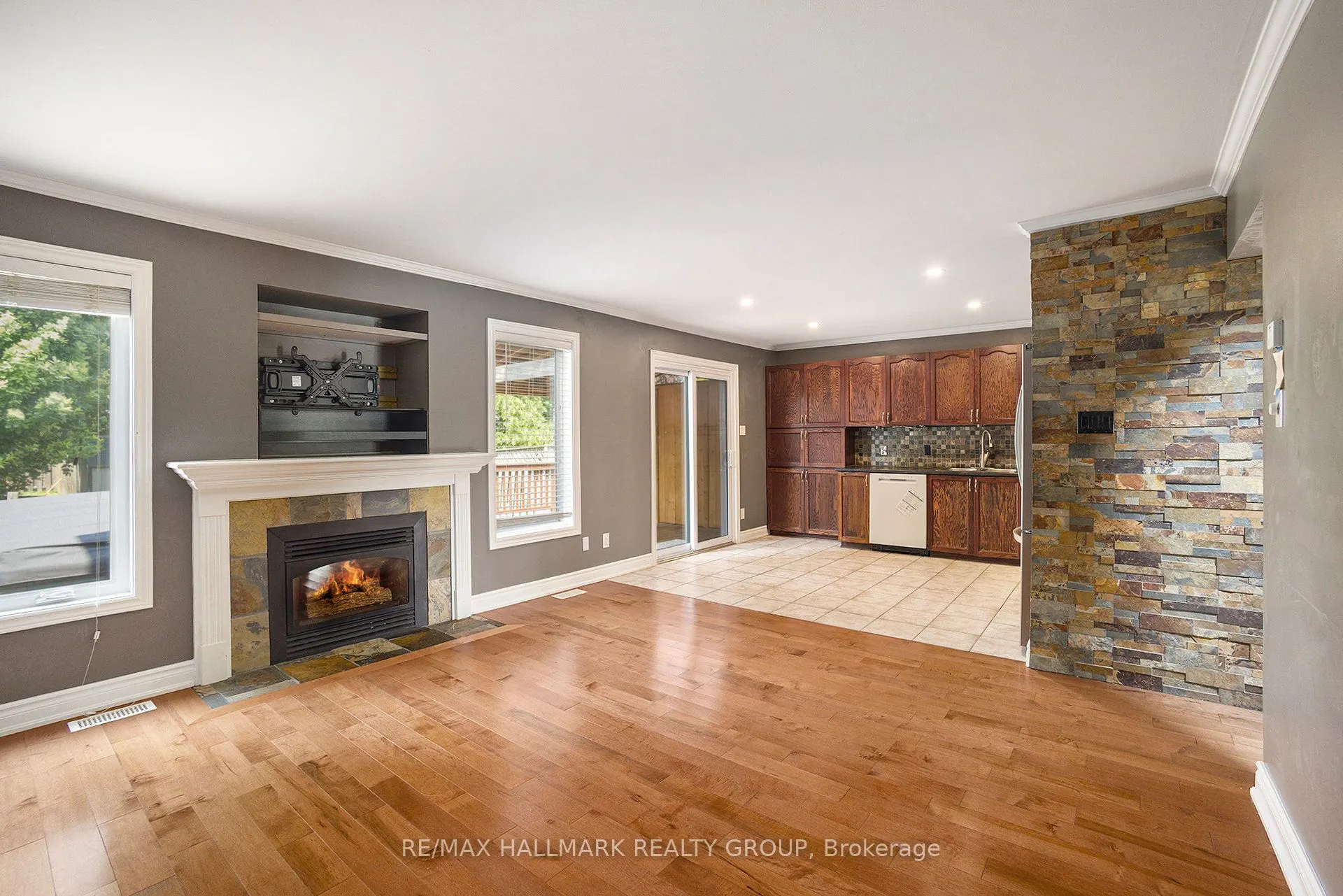 314 STONEWAY Drive