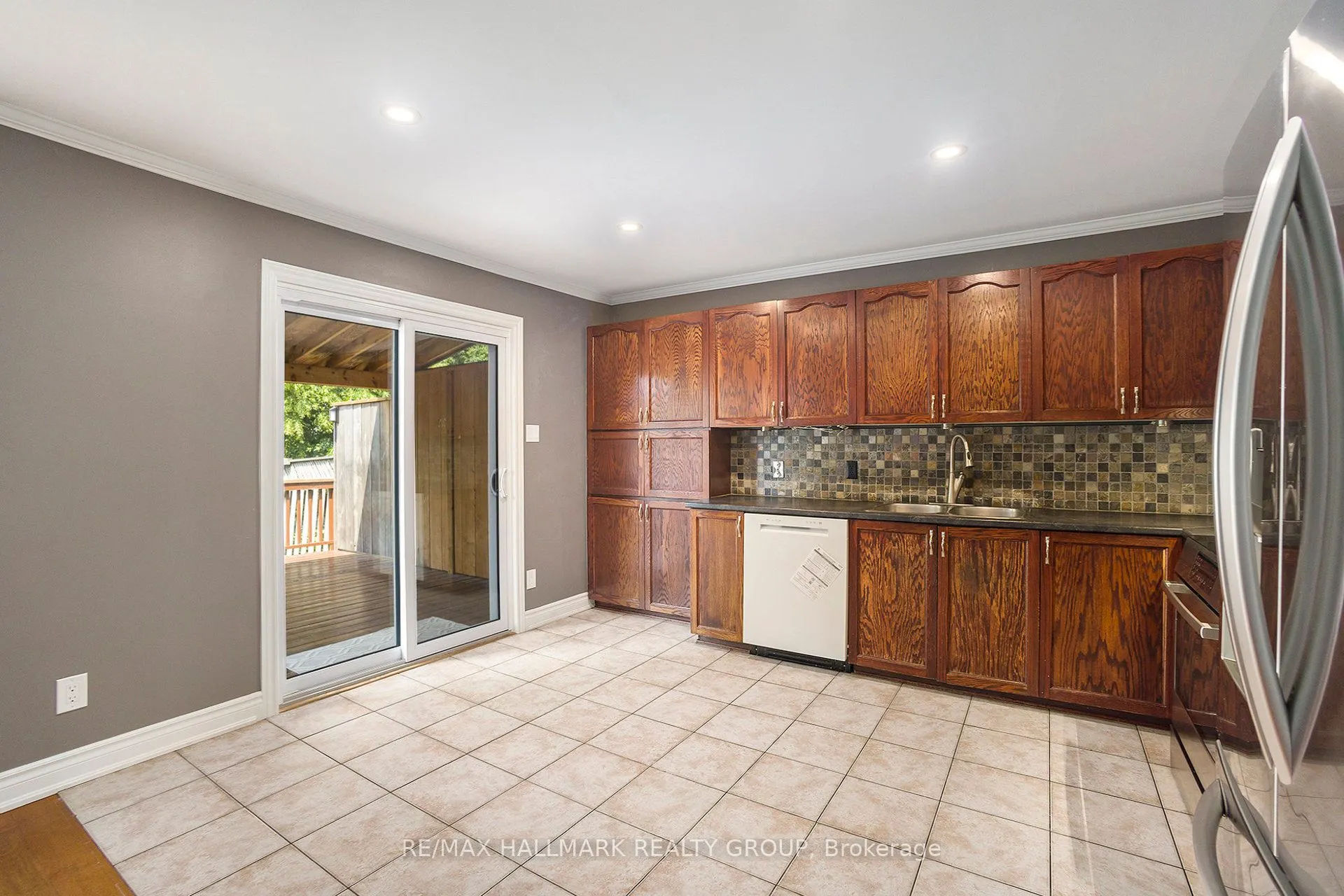 314 STONEWAY Drive