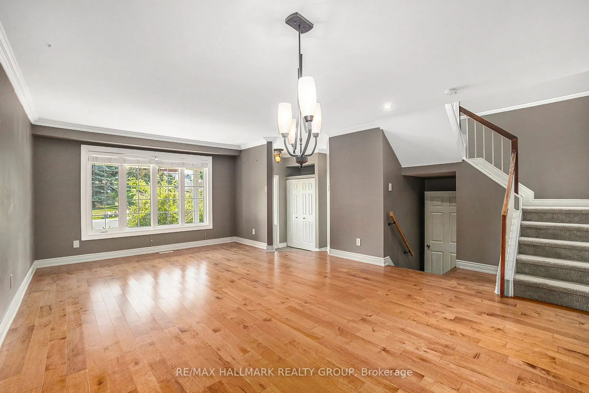 314 STONEWAY Drive