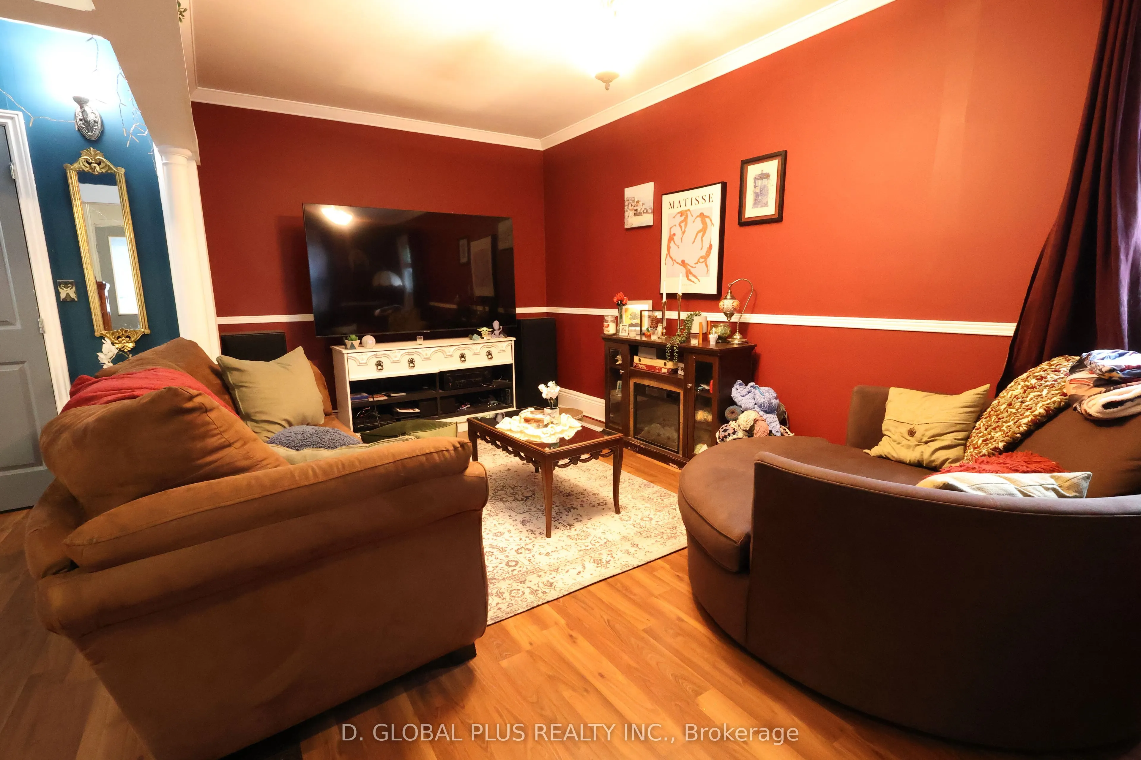 16 Smith Avenue