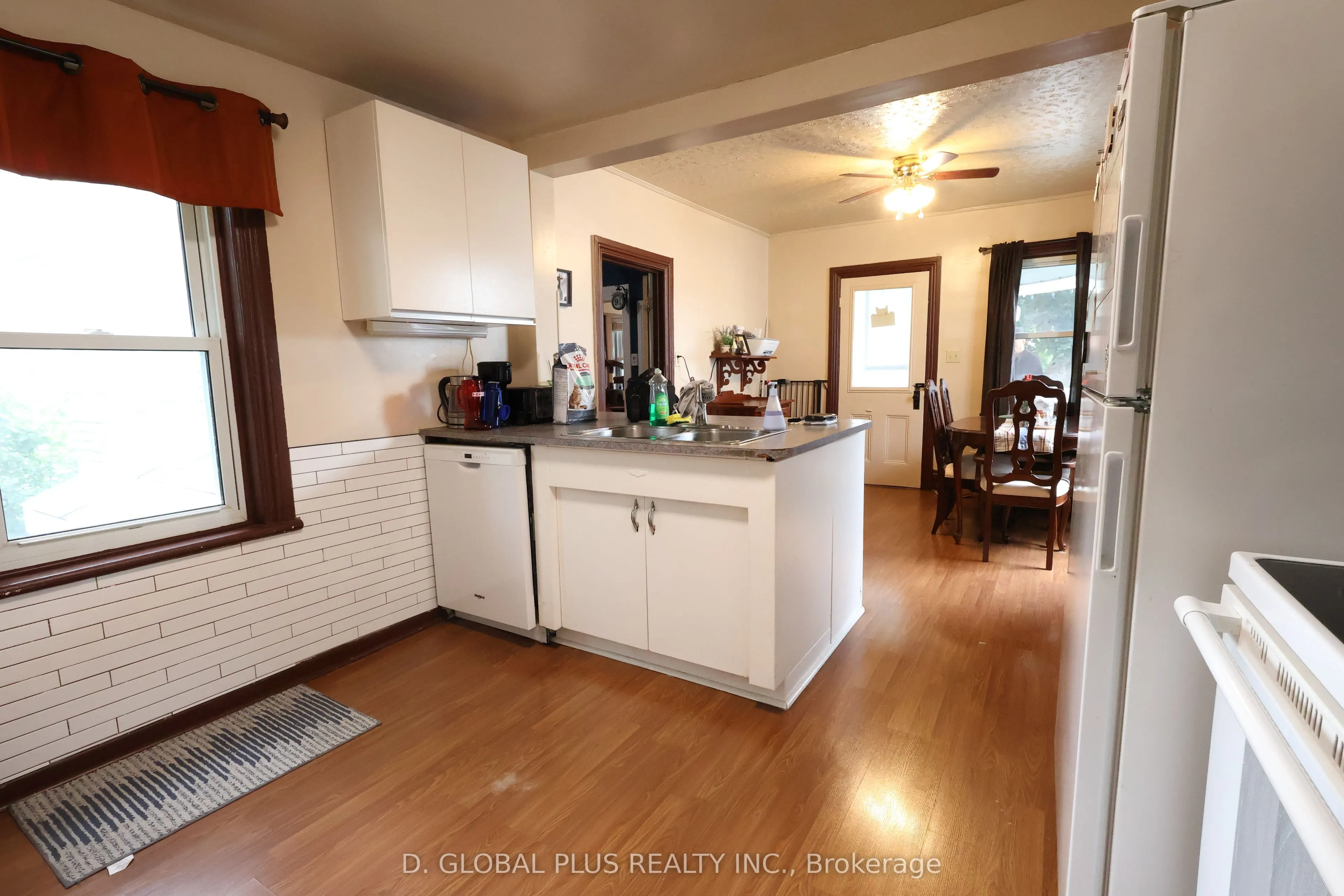 16 Smith Avenue