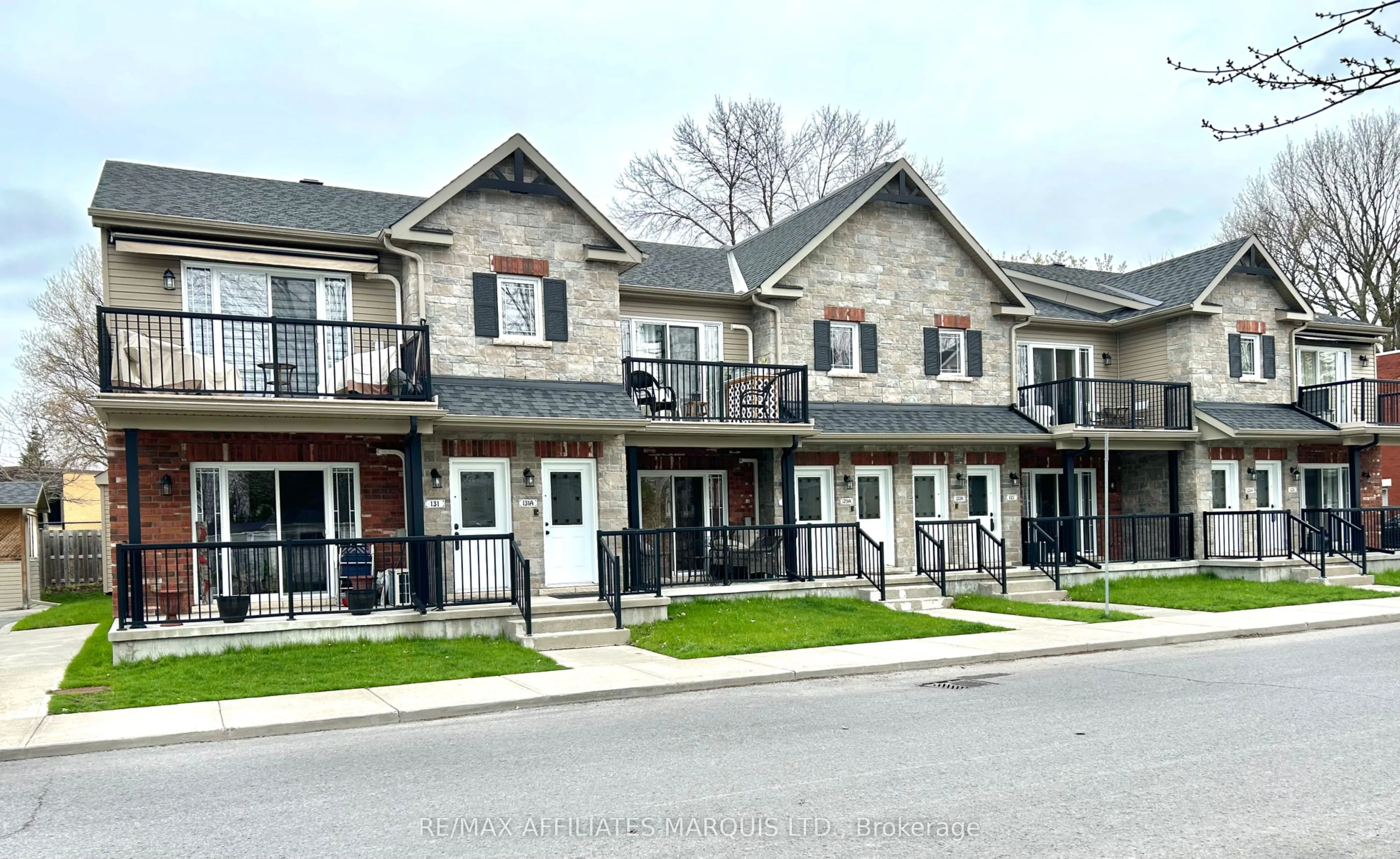 229 WATER Street E, #212