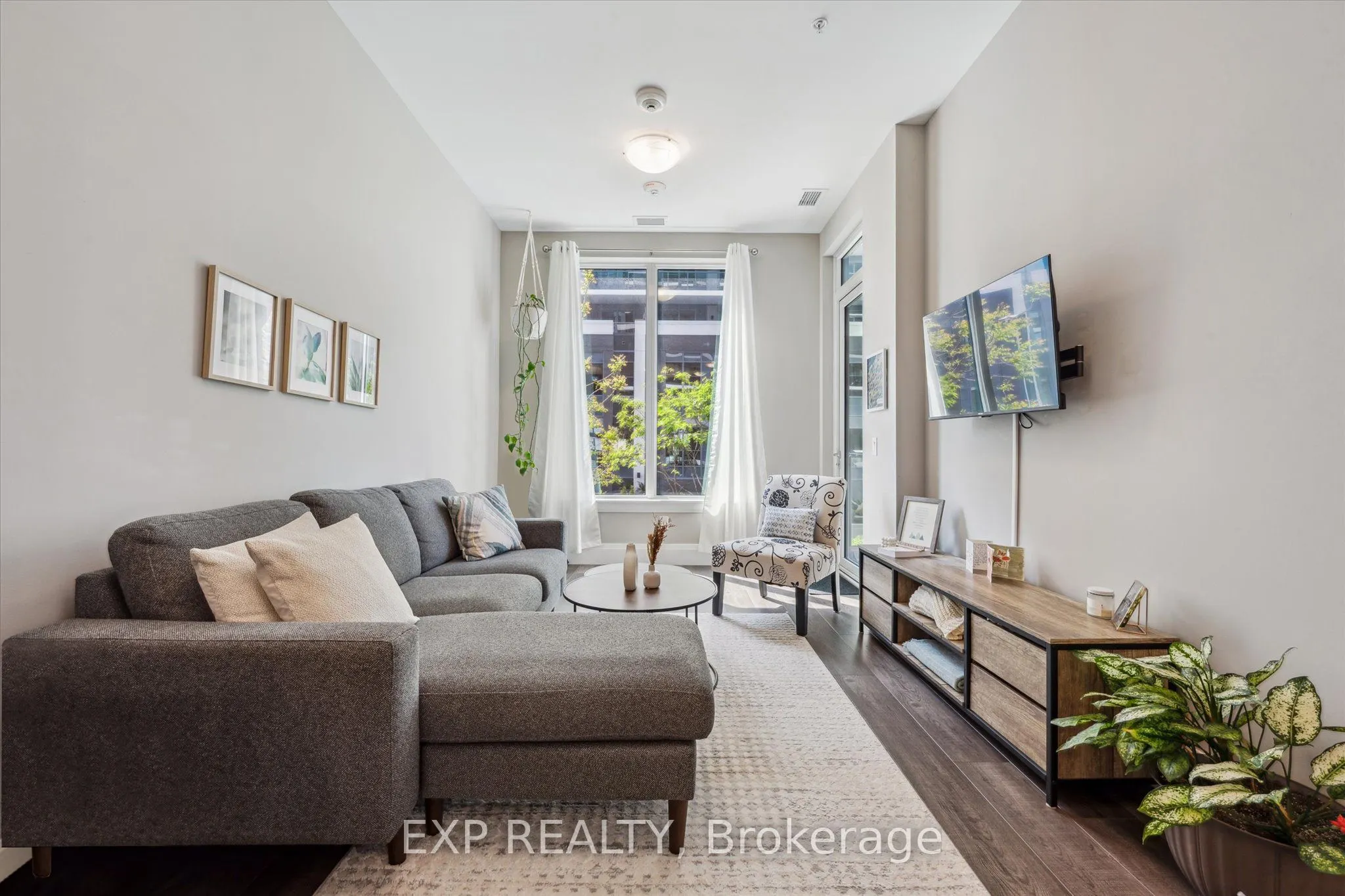 73 Arthur Street, #108