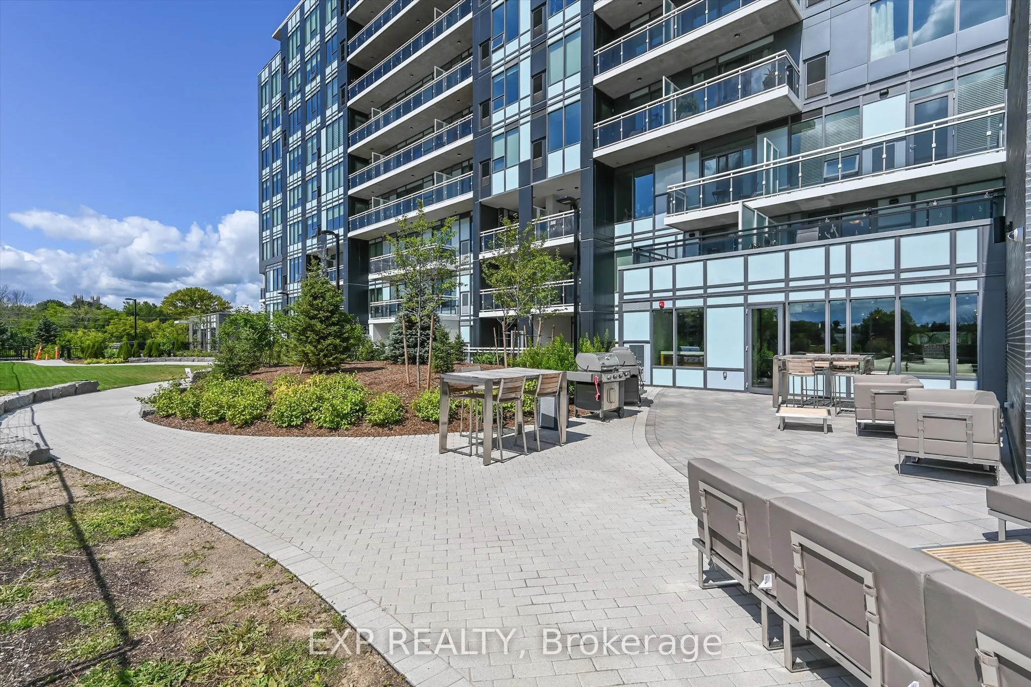 73 Arthur Street, #108