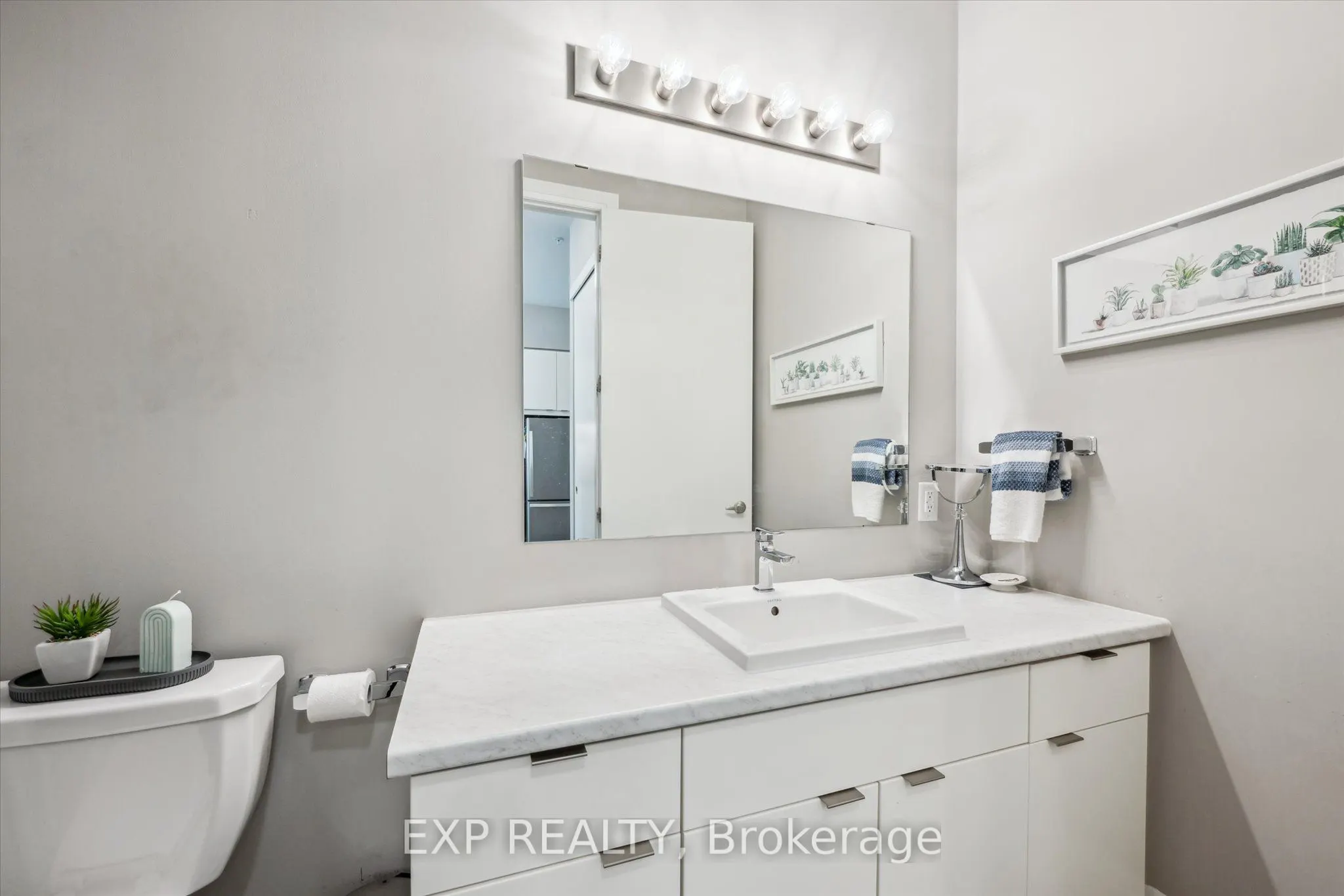73 Arthur Street, #108