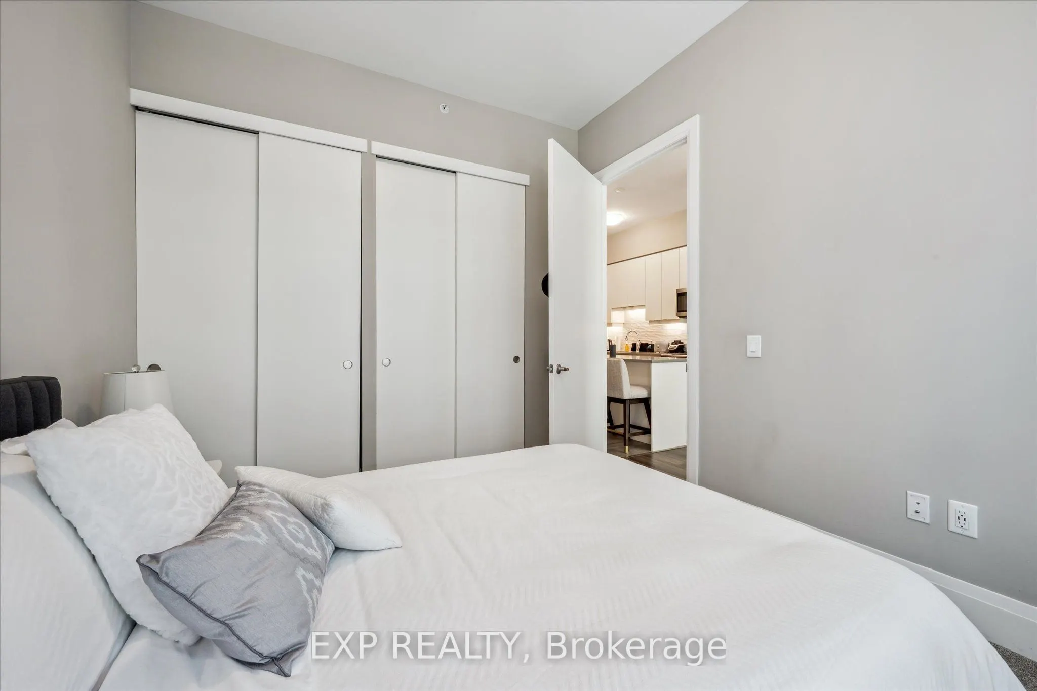 73 Arthur Street, #108